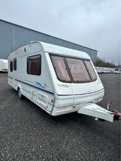 2006 SWIFT LIFESTYLE 490 LSE – 4 BERTH CARAVAN >>--NO VAT ON HAMMER--<<