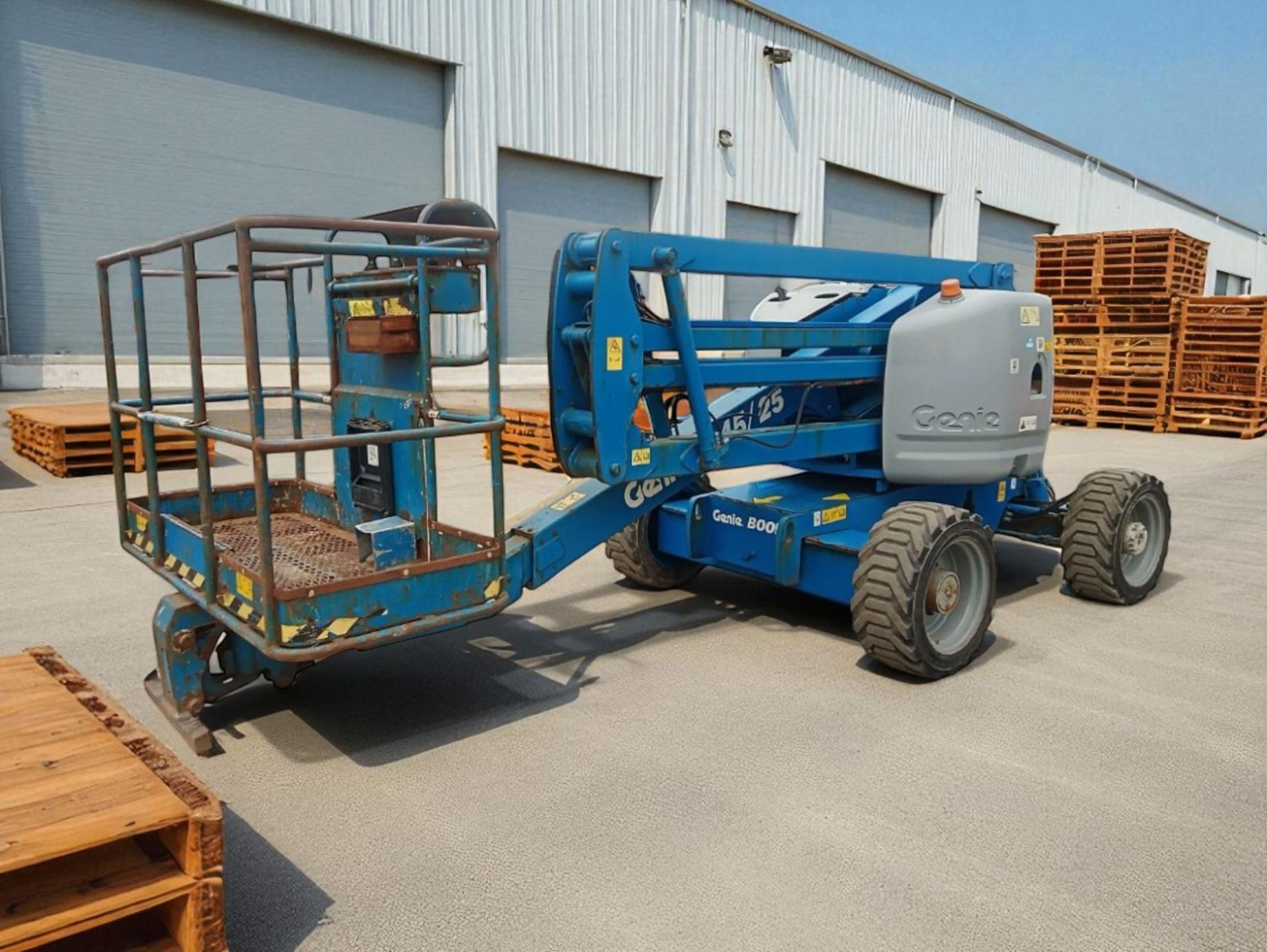 2005 GENIE Z45/25 CHERRY PICKER - Image 2 of 10