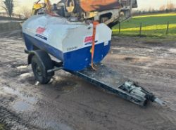 TOWABLE DIESEL FUEL BOWSER
