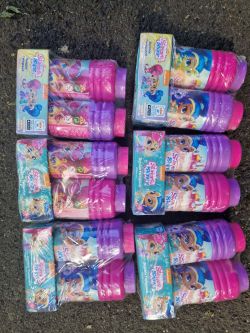 SHIMMER AND SHINE BUBBLES AND BUTTONS PLUS BACKPACKS TOY SHOP STOCK