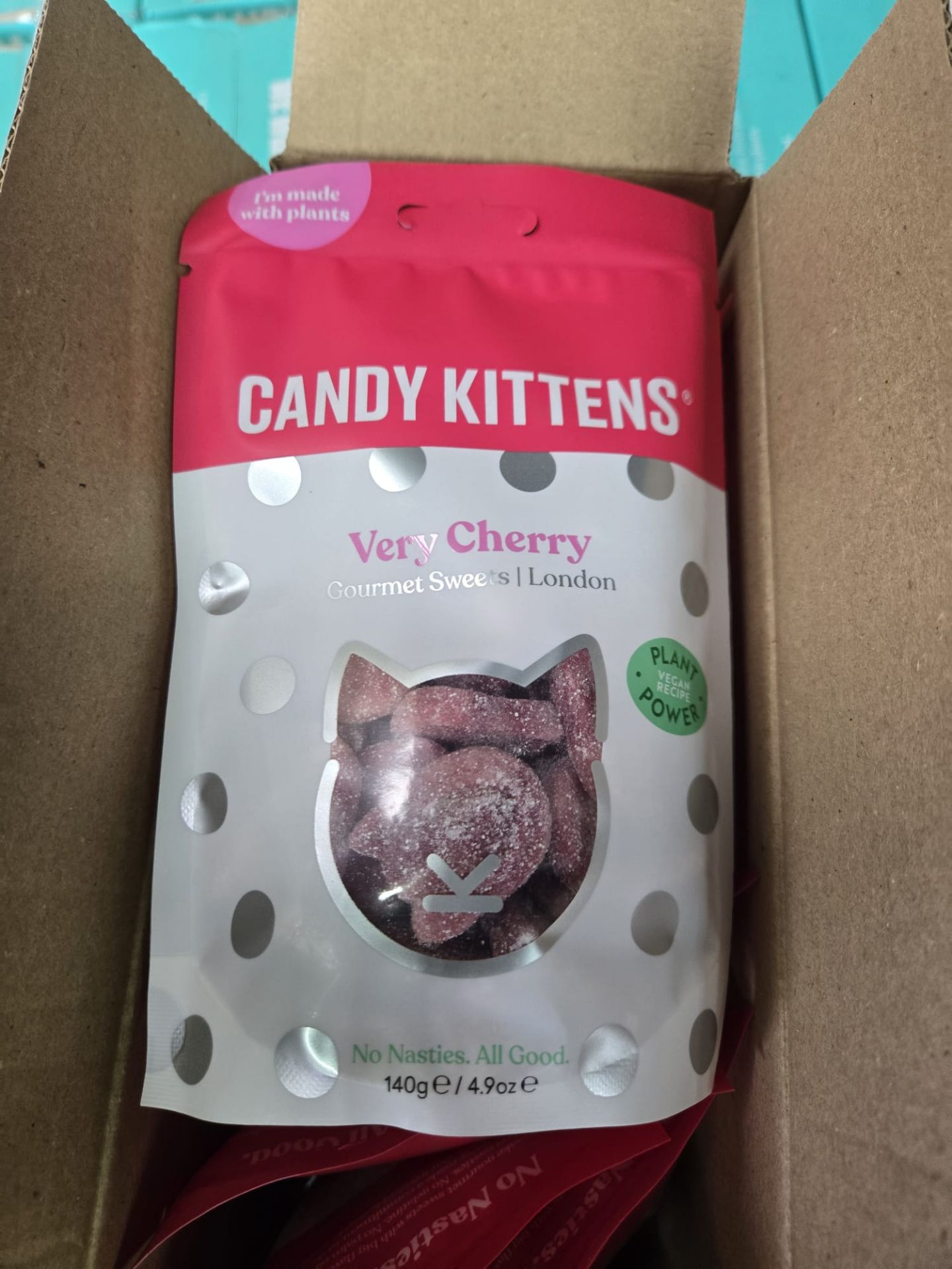 CANDY KITTENS SWEETS - VERY CHERRY FLAVOUR - 1600 PACKS - Image 2 of 6