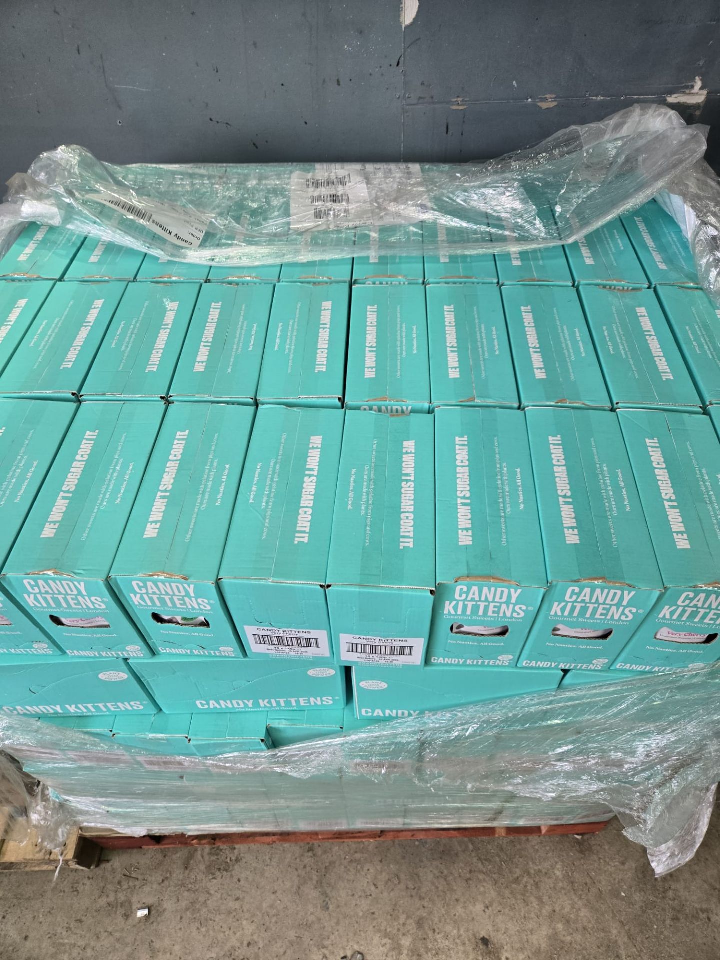 CANDY KITTENS SWEETS - VERY CHERRY FLAVOUR - 1600 PACKS - Image 3 of 6