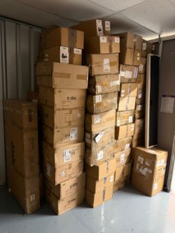 LARGE PALLET OF PHONE CASES AND SCREEN PROTECTORS COLLECTION ONLY HUGE RETAIL VALUE