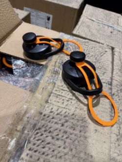 PALLET OF APPROX 2,800 BLACK/ORANGE WATER BOTTLE REPLACEMENT LIDS