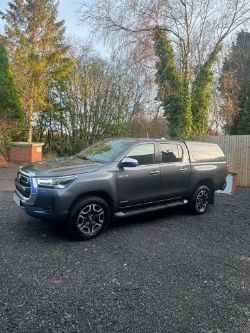 **(ONLY 94K MILEAGE)** 2022 TOYOTA HILUX INVINCIBLE D-4D 4WD DCB GREY MANUAL PICK UP