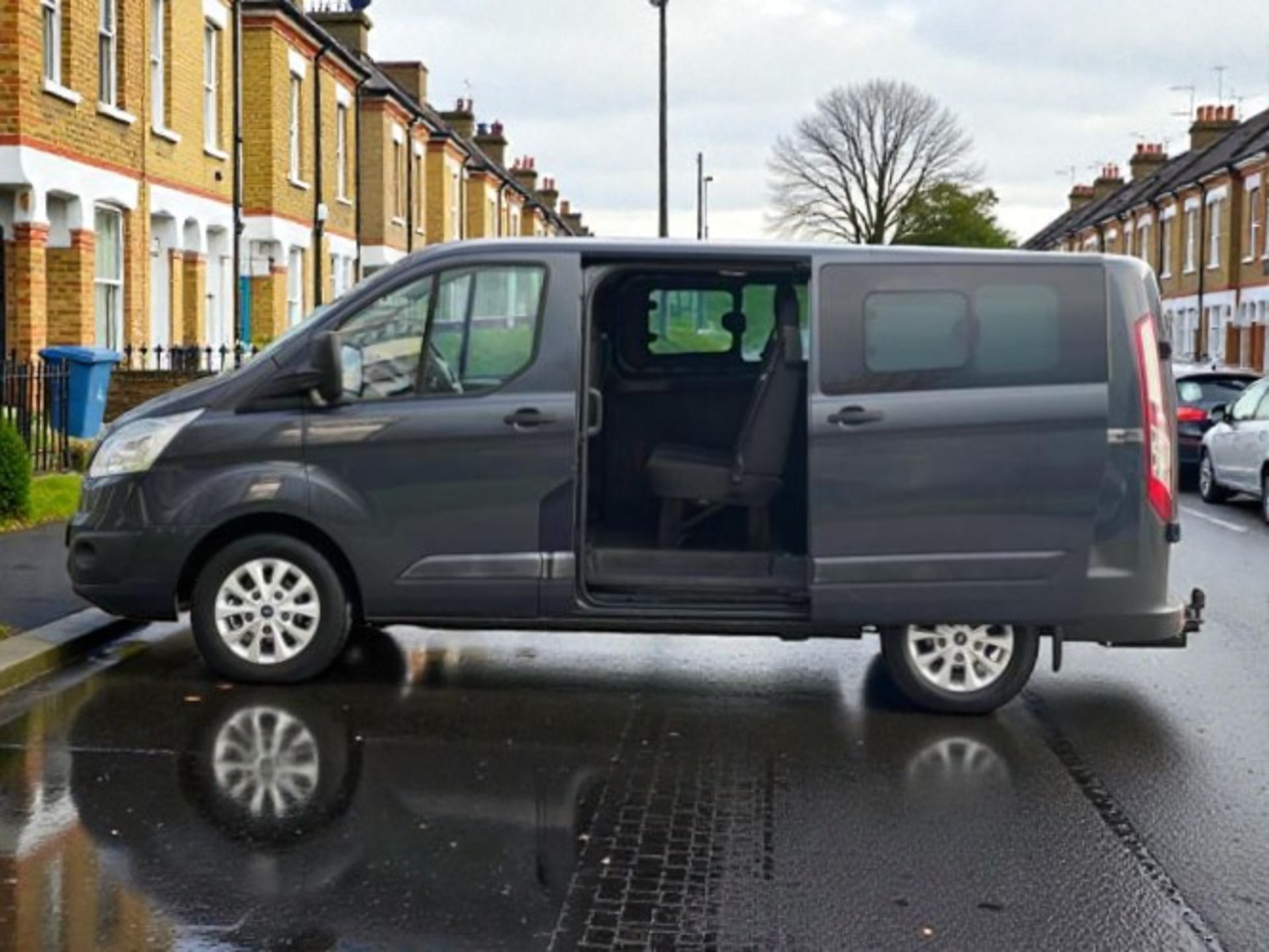 2013 FORD TRANSIT CUSTOM 2.2 TDCI 310 TREND L2 H1 5DR >>--NO VAT ON HAMMER--<< - Image 9 of 35