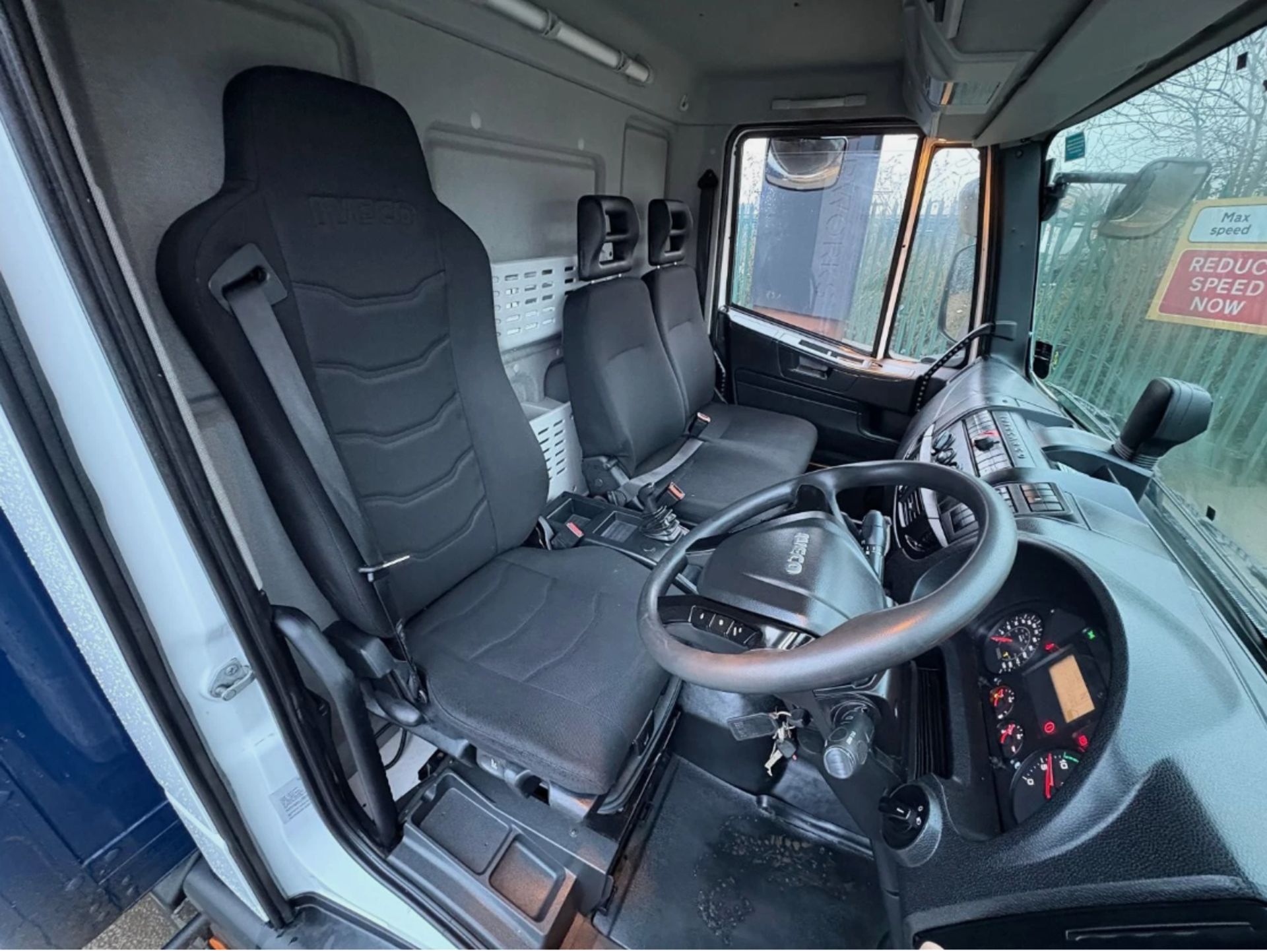 2018 IVECO EUROCARGO 75E16S S-A MANUAL, 7.5T, WHITE - Image 12 of 18