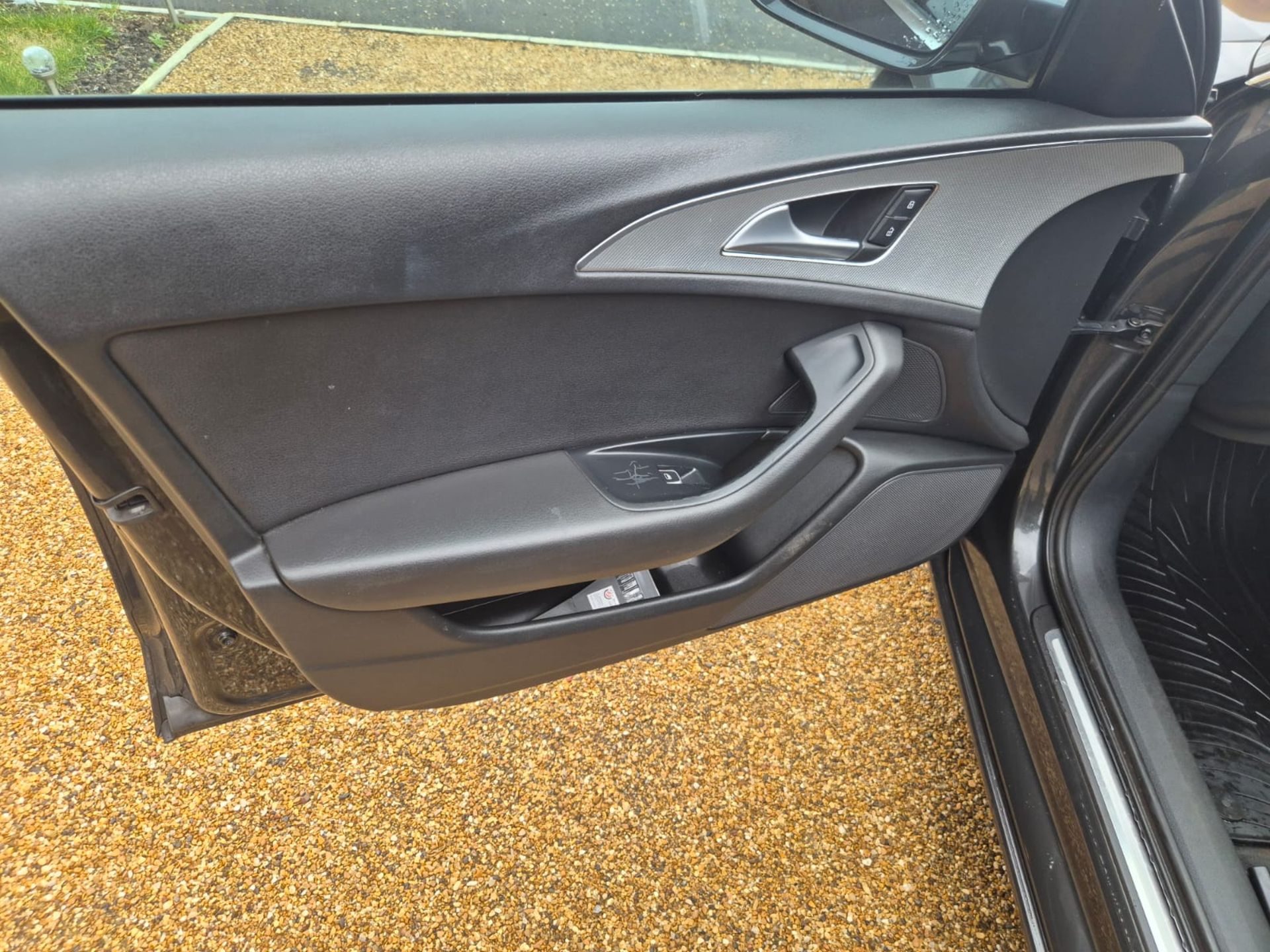 2013 AUDI A6 SE TDI SALOON DIESEL MANUAL GREY - S LINE SPEC 1968CC - Image 16 of 22