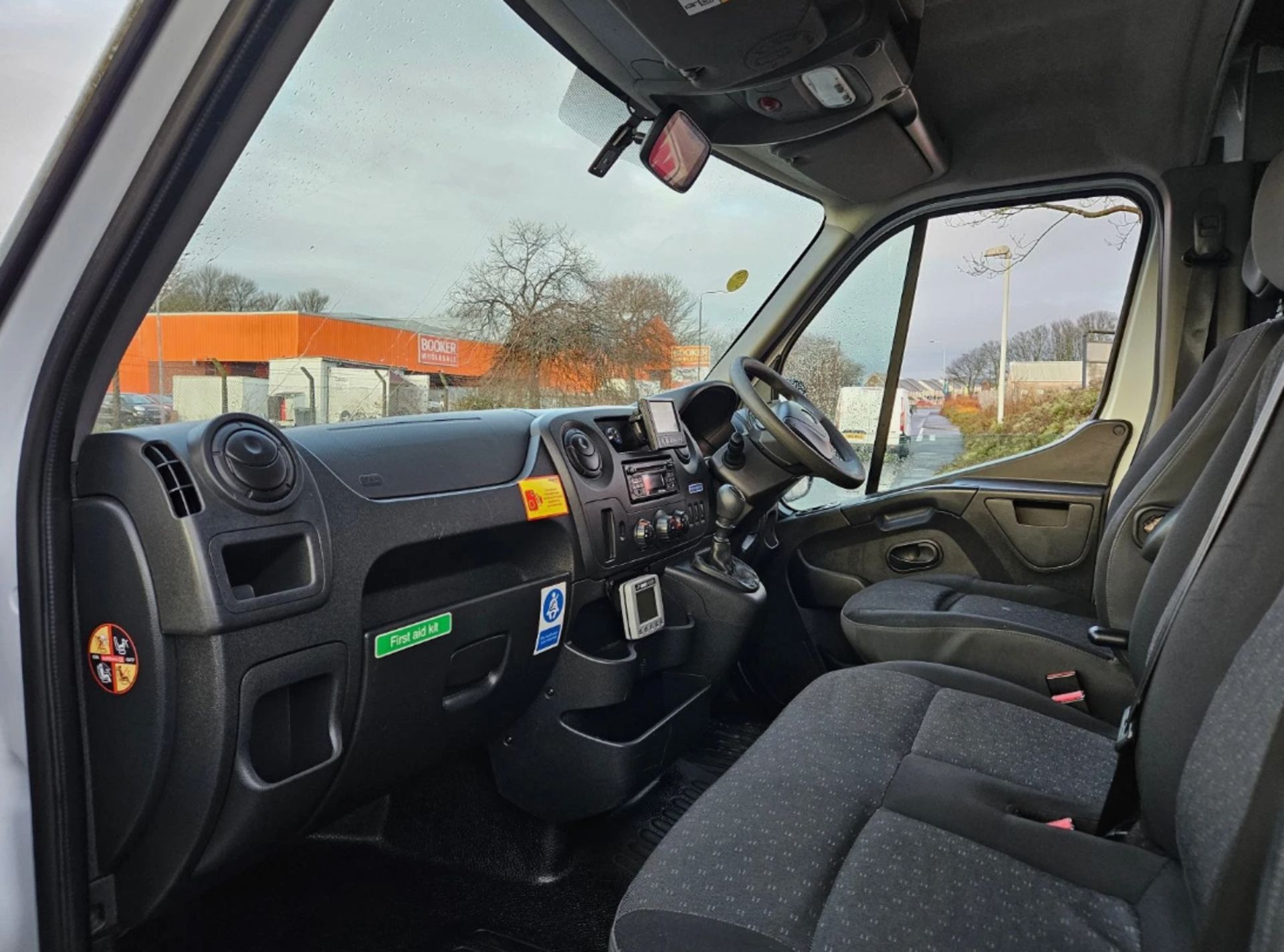 **(ONLY 87K MILEAGE)** 2019 VAUXHALL MOVANO 2.3 CDTI F3500 MWB >>--NO VAT ON HAMMER--<< - Image 9 of 10