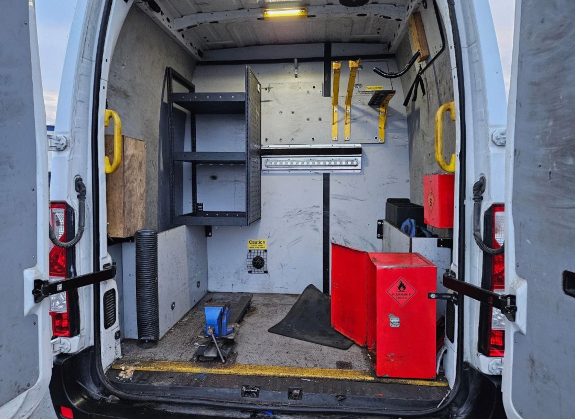 **(ONLY 63K MILEAGE)** 2018 VAUXHALL MOVANO L2H2 F3500 CDTI ,ONE OWNER >>--NO VAT ON HAMMER--<< - Image 10 of 13