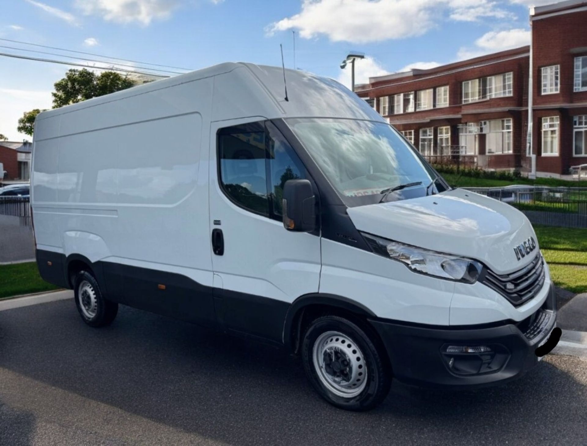 **(ONLY 70K MILEAGE)** 2022 IVECO DAILY 35-140 MWB PANEL VAN DIESEL - Image 8 of 20