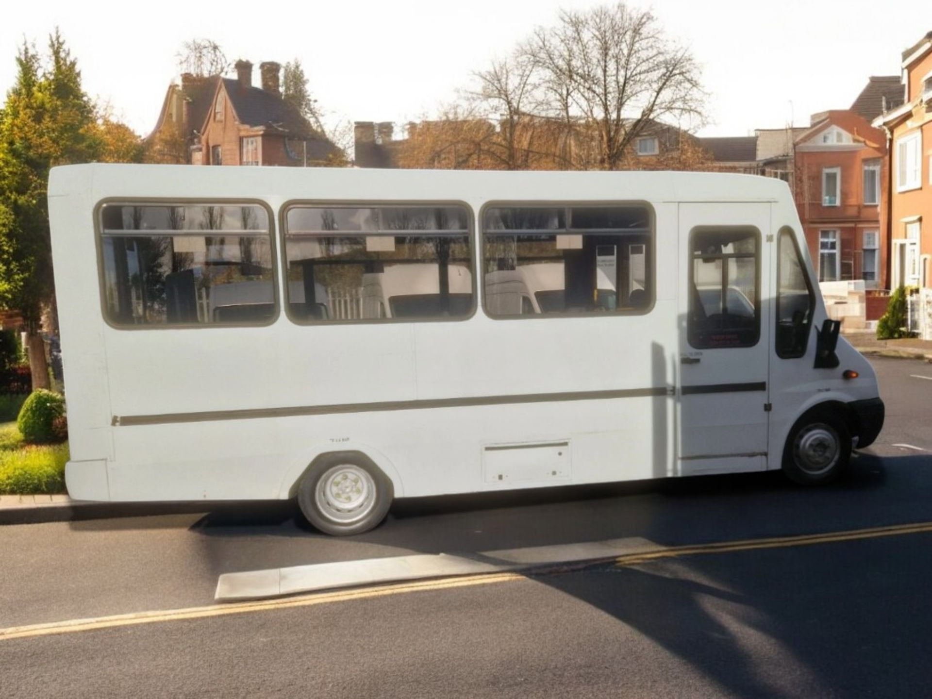 2009 FORD TRANSIT 140 T460 RWD SCHOOL BUS / MINIBUS >>--NO VAT ON HAMMER--<< - Image 5 of 18