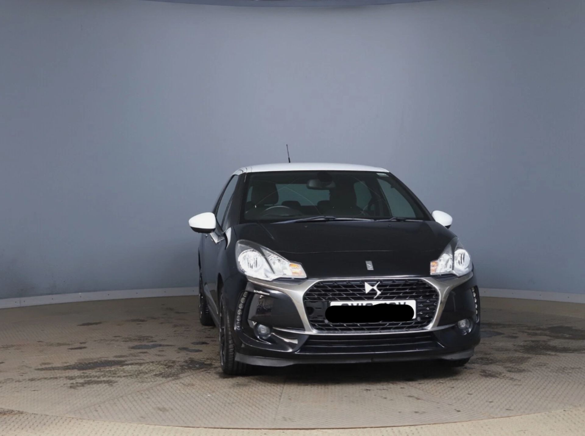 **(ONLY 53K MILEAGE)** 2016 CITROëN DS3 ELEGANCE BLUEHDI – EURO 6 - Image 2 of 12