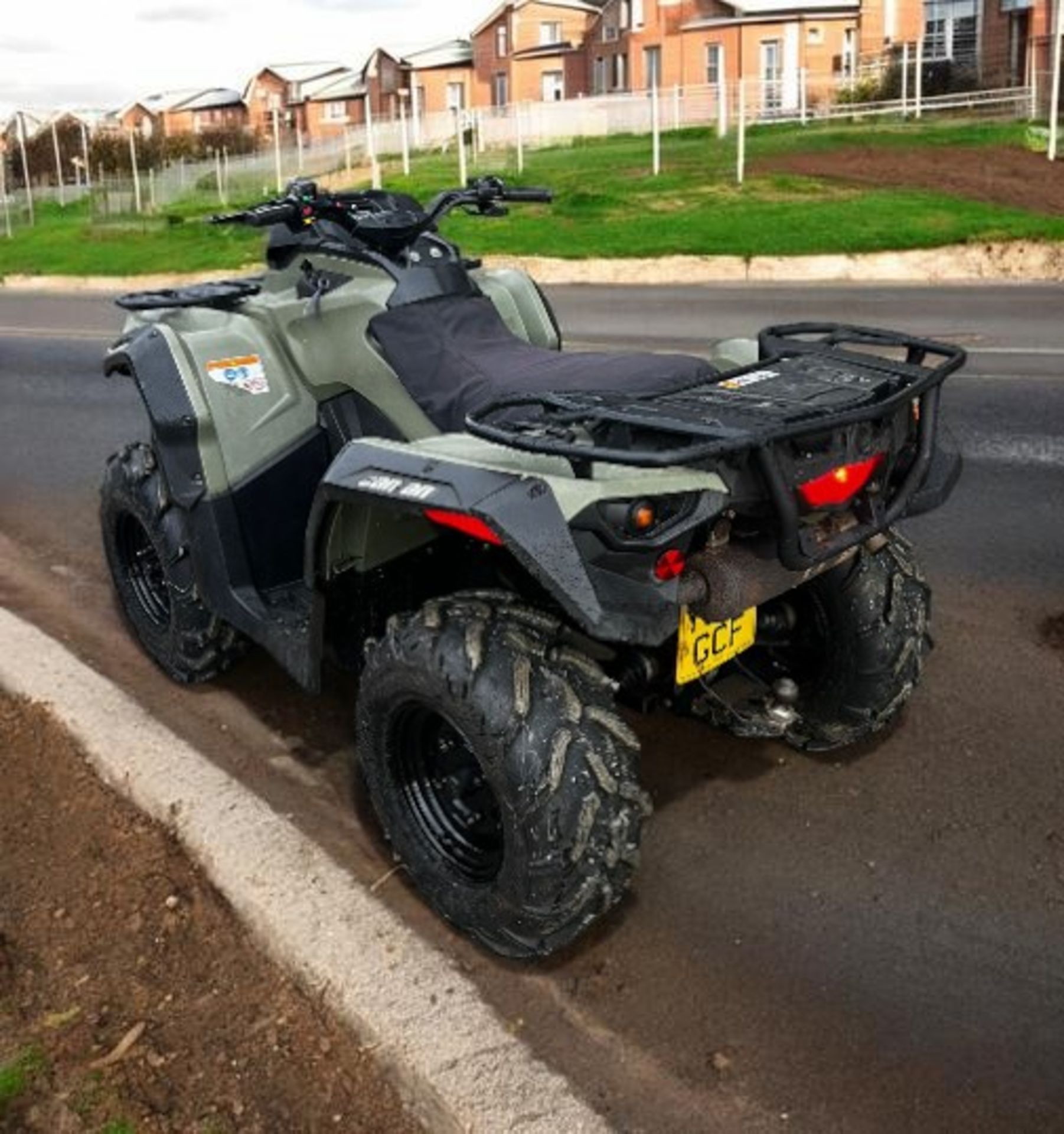 CAN AM 570 PRO 2017 760 HOURS SELECTABLE 2WD OR 4WD - Image 3 of 7