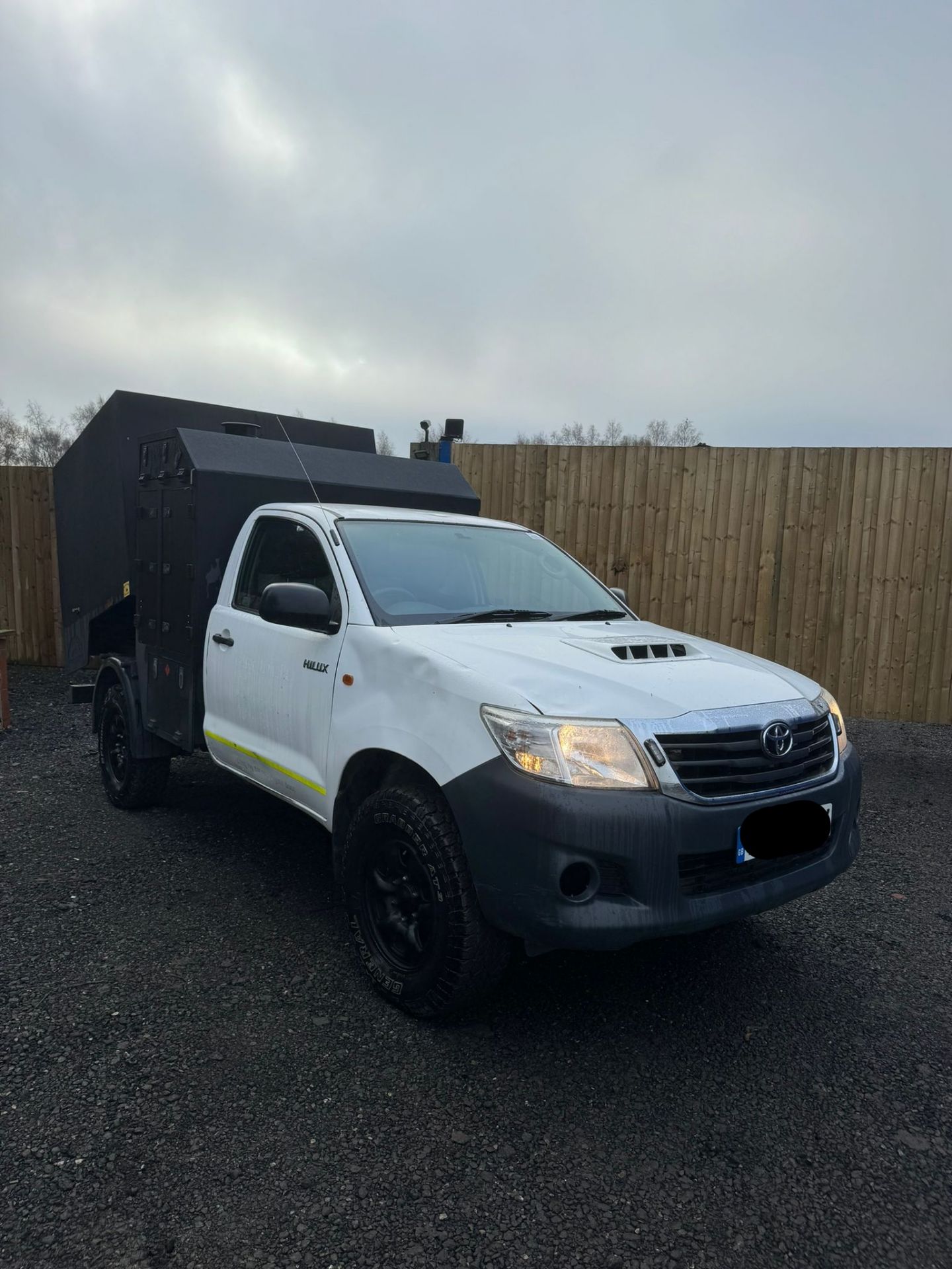 2014 TOYOTA HILUX ACTIVE D-4D 4X4 S/C TIPPER - Image 17 of 22