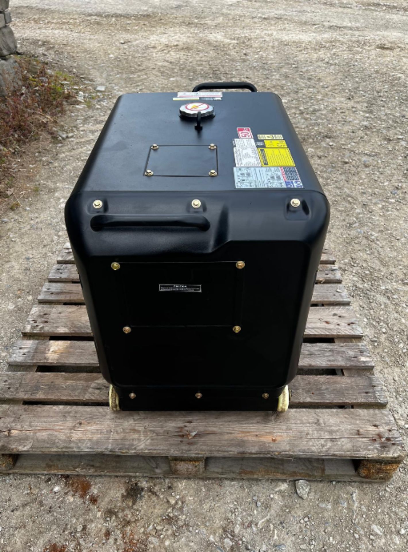 WARRIOR GENERATOR 240 OR 3 PHASE LDG650SV3 - Image 4 of 9