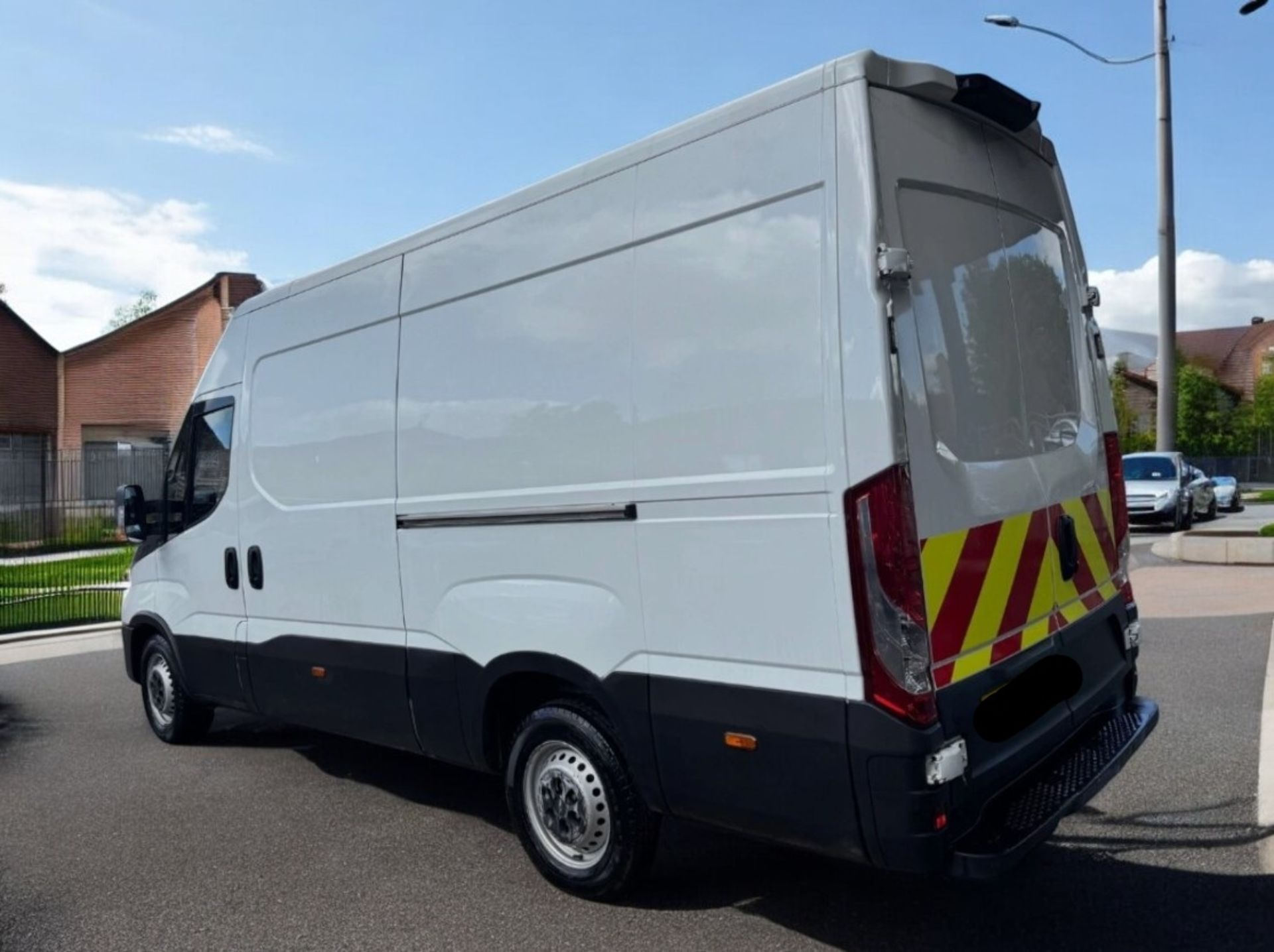**(ONLY 70K MILEAGE)** 2022 IVECO DAILY 35-140 MWB PANEL VAN DIESEL - Image 3 of 20