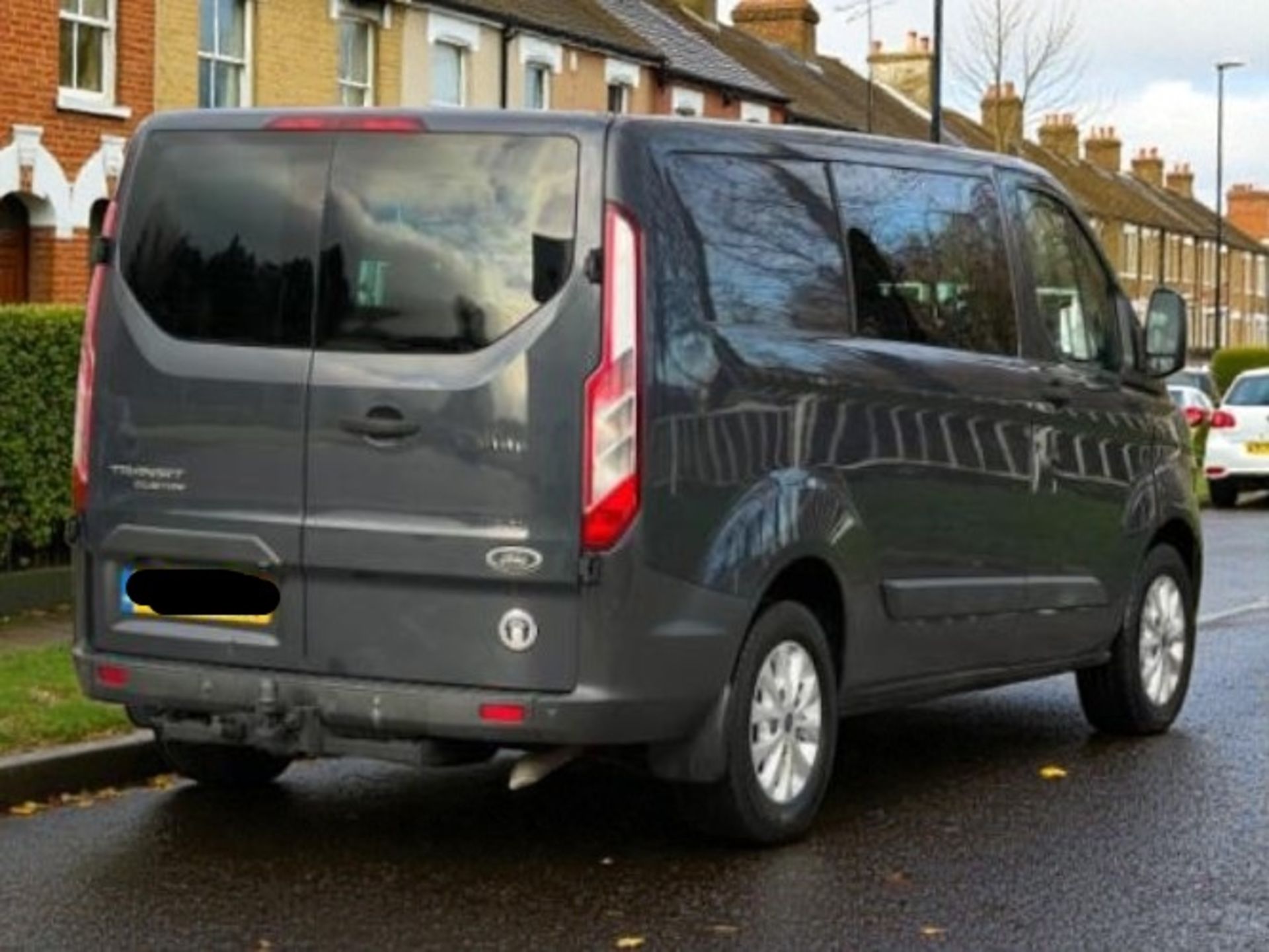 2013 FORD TRANSIT CUSTOM 2.2 TDCI 310 TREND L2 H1 5DR >>--NO VAT ON HAMMER--<< - Image 6 of 35