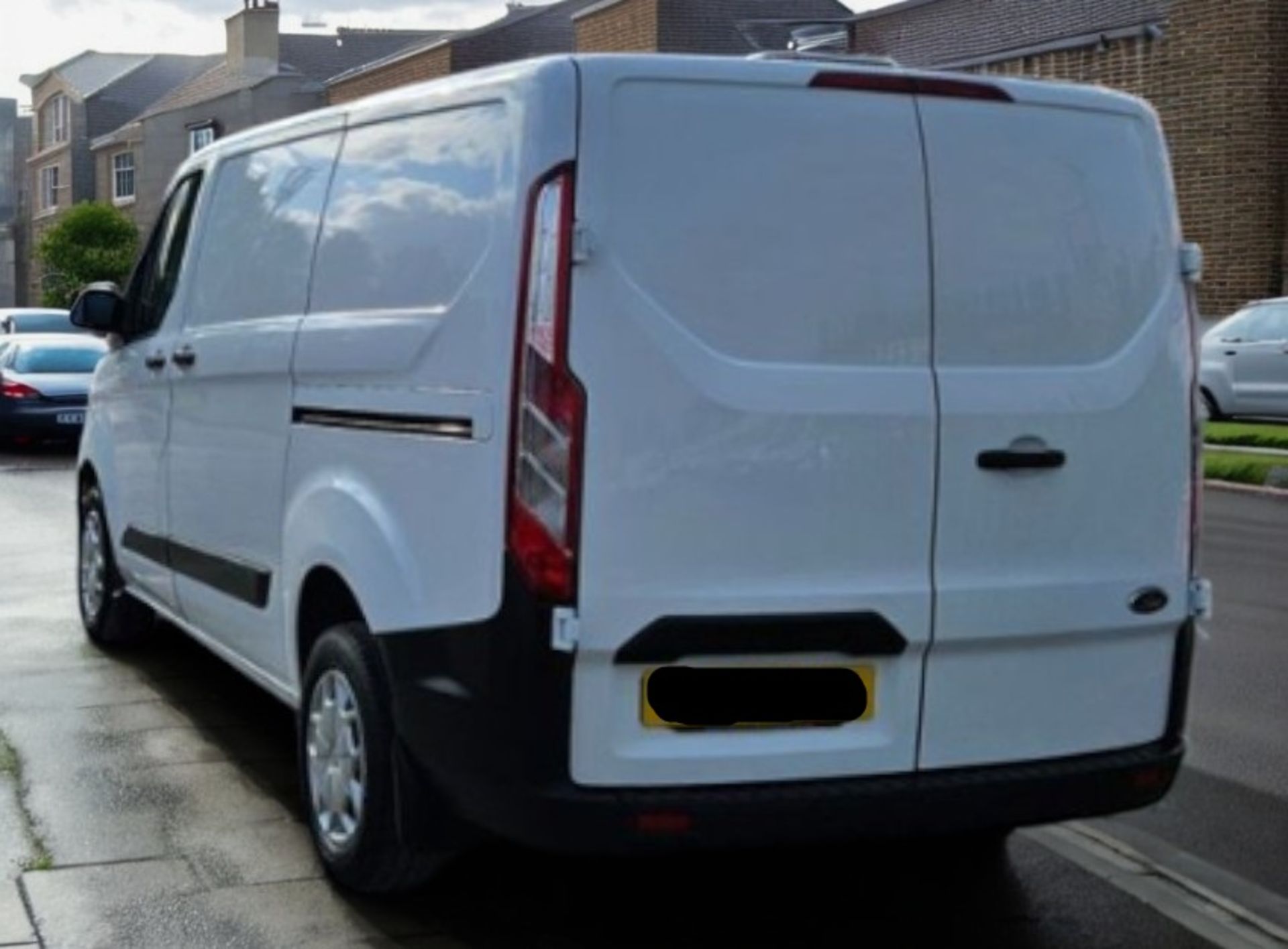 **(ONLY 69K MILEAGE)** 2020 FORD TRANSIT CUSTOM 300 LEADER SWB VAN >>-NO VAT ON HAMMER-<< - Image 7 of 12