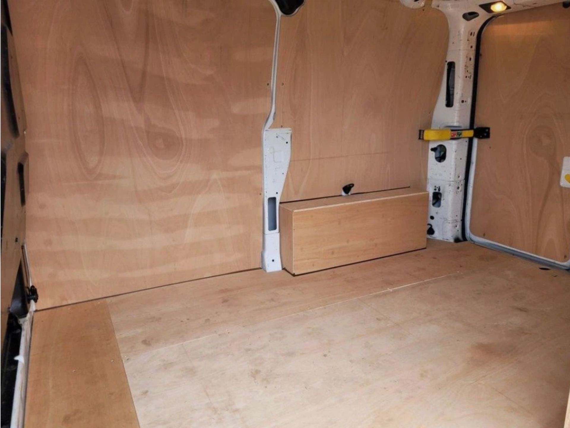 2017 FORD TRANSIT CUSTOM 270 TDCI L1HI SWB VAN >>--NO VAT ON HAMMER--<< - Image 11 of 13