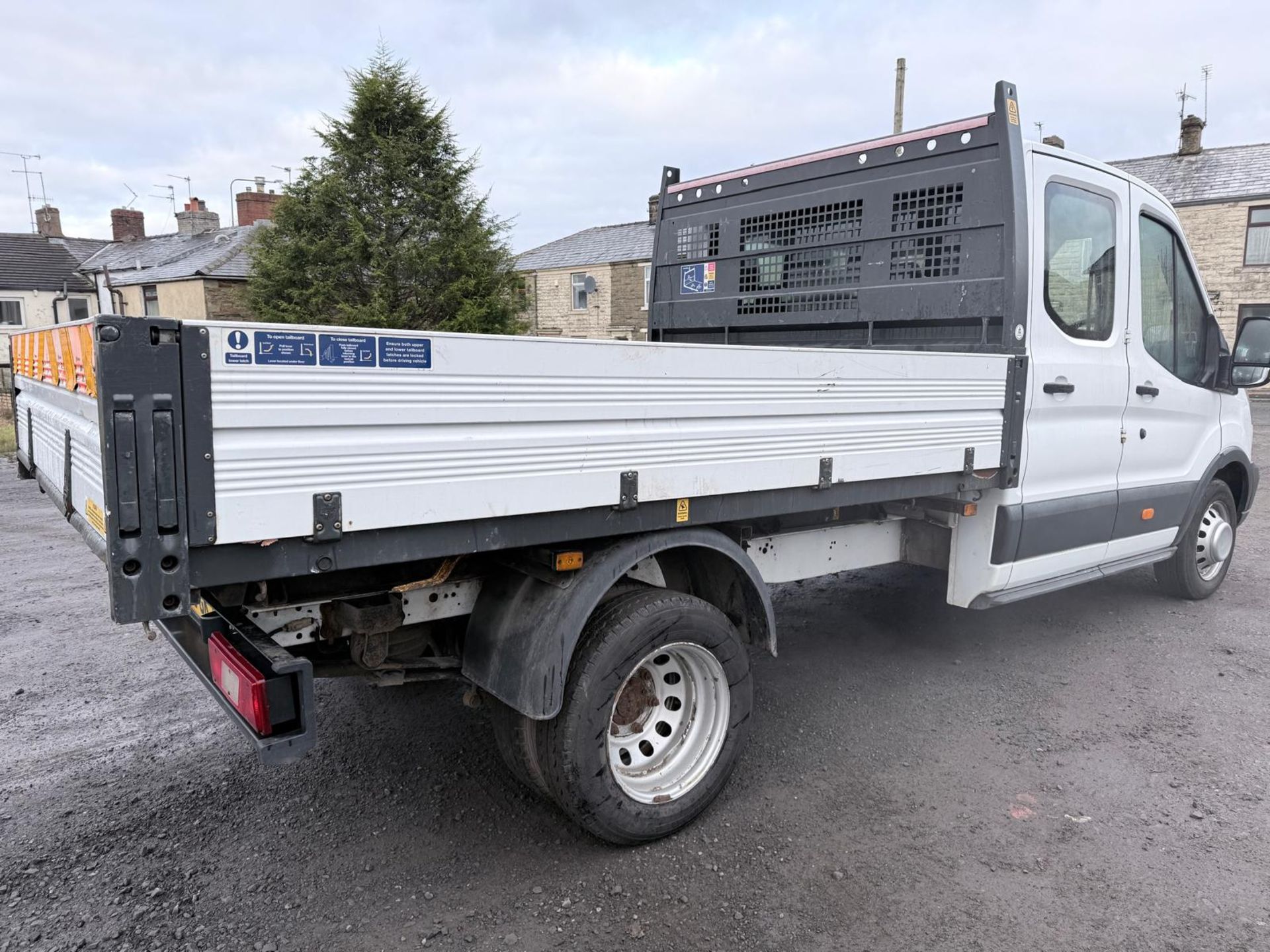 **(ONLY 90K MILEAGE)** 2019 (19) FORD TRANSIT 350 CREW CAB TIPPER – 130 BHP - Image 5 of 5