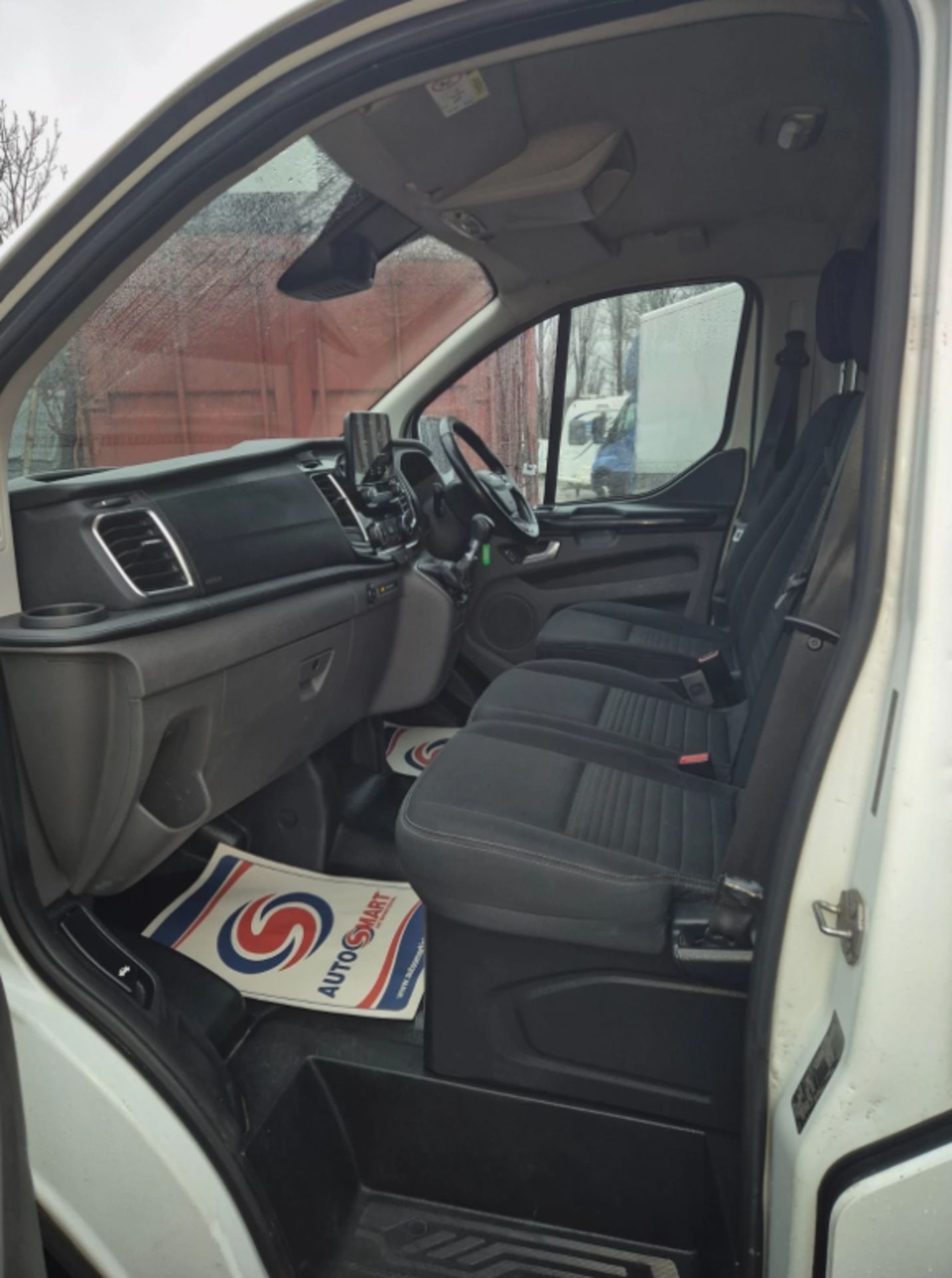 2019 FORD TRANSIT CUSTOM 280 LIMITED L1H1 1996CC MANUAL HEAVY OIL PANEL >>--NO VAT ON HAMMER--<< - Image 11 of 15
