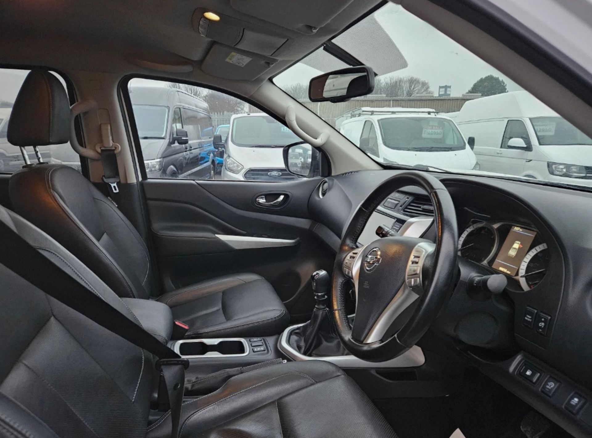 **(ONLY 98K MILEAGE)** 2019 NISSAN NAVARA TEKNA DCI 2299CC MANUAL PICK UP WHITE - Image 12 of 12