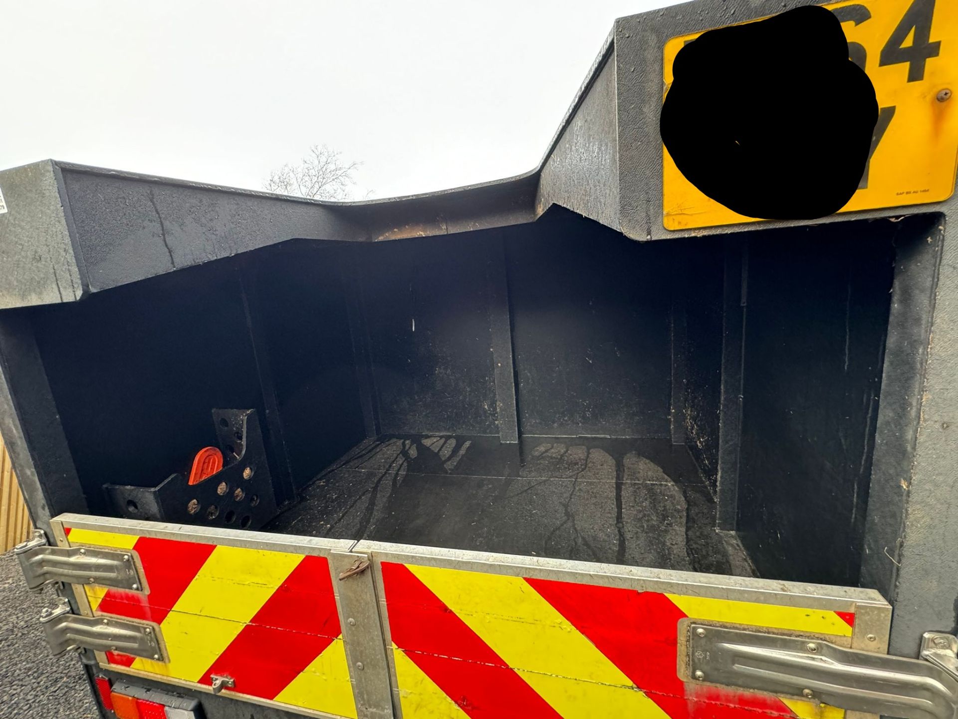 2014 TOYOTA HILUX ACTIVE D-4D 4X4 S/C TIPPER - Image 18 of 22