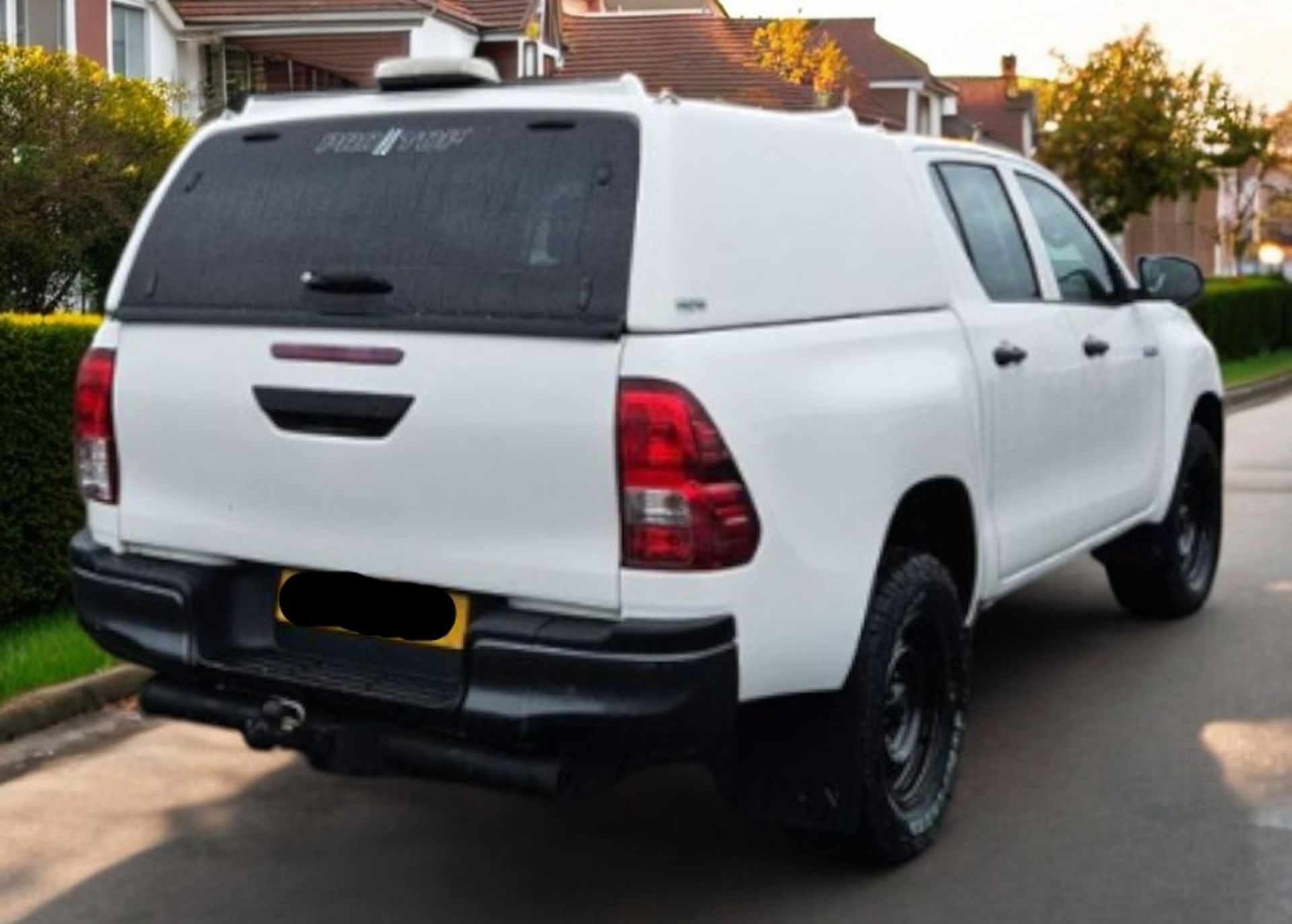 **(ONLY 104K MILEAGE)** 2019 TOYOTA HILUX ACTIVE D-4D 4WD DOUBLE CAB>>--NO VAT ON HAMMER--<< - Image 9 of 13