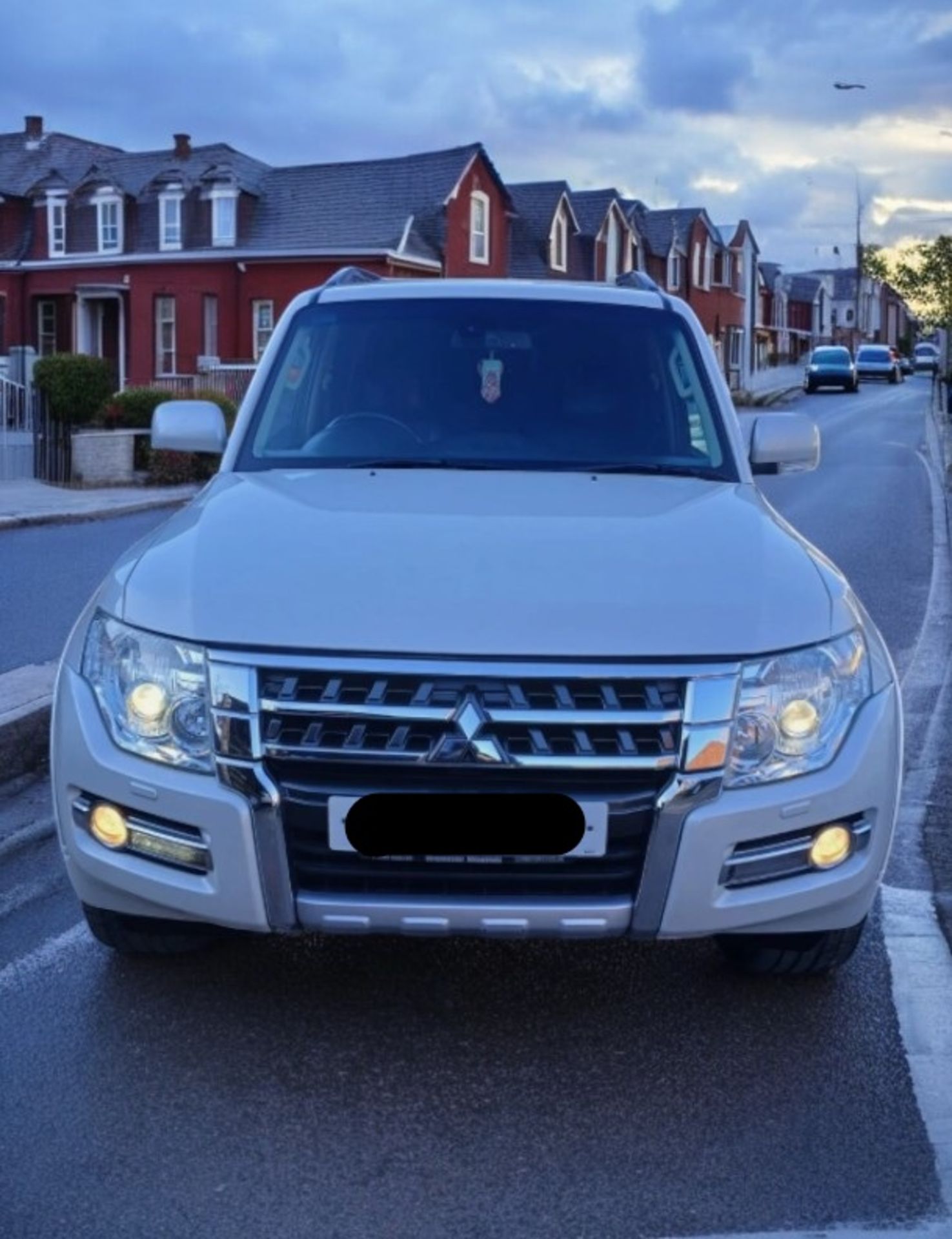 2016 MITSUBISHI SHOGUN SG4 DI-D LWB AUTO 7 SEATS SUV DIESEL AUTOMATIC >>--NO VAT ON HAMMER--<< - Image 6 of 17