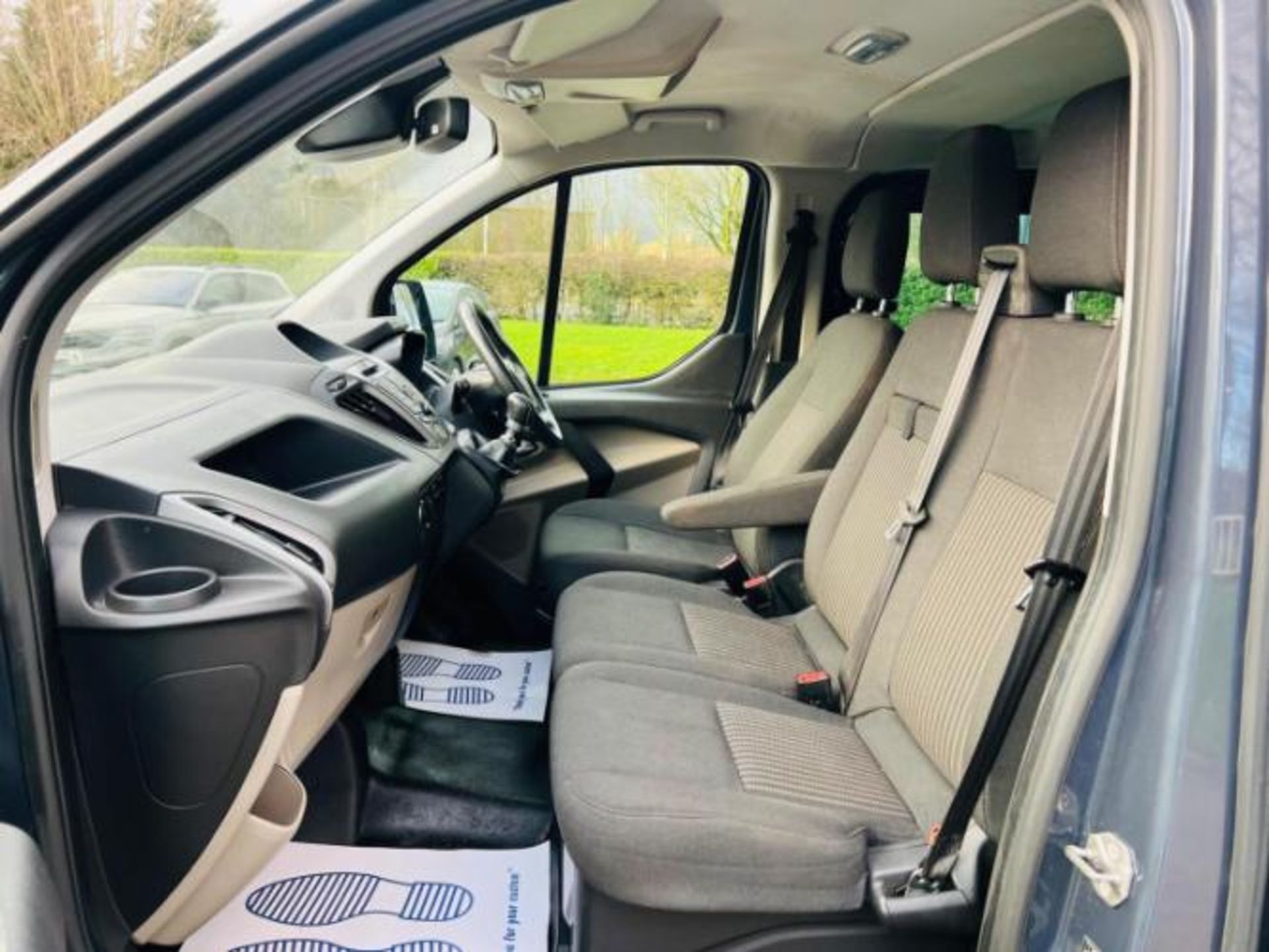 2013 FORD TRANSIT CUSTOM 2.2 TDCI 310 TREND L2 H1 5DR >>--NO VAT ON HAMMER--<< - Image 30 of 35