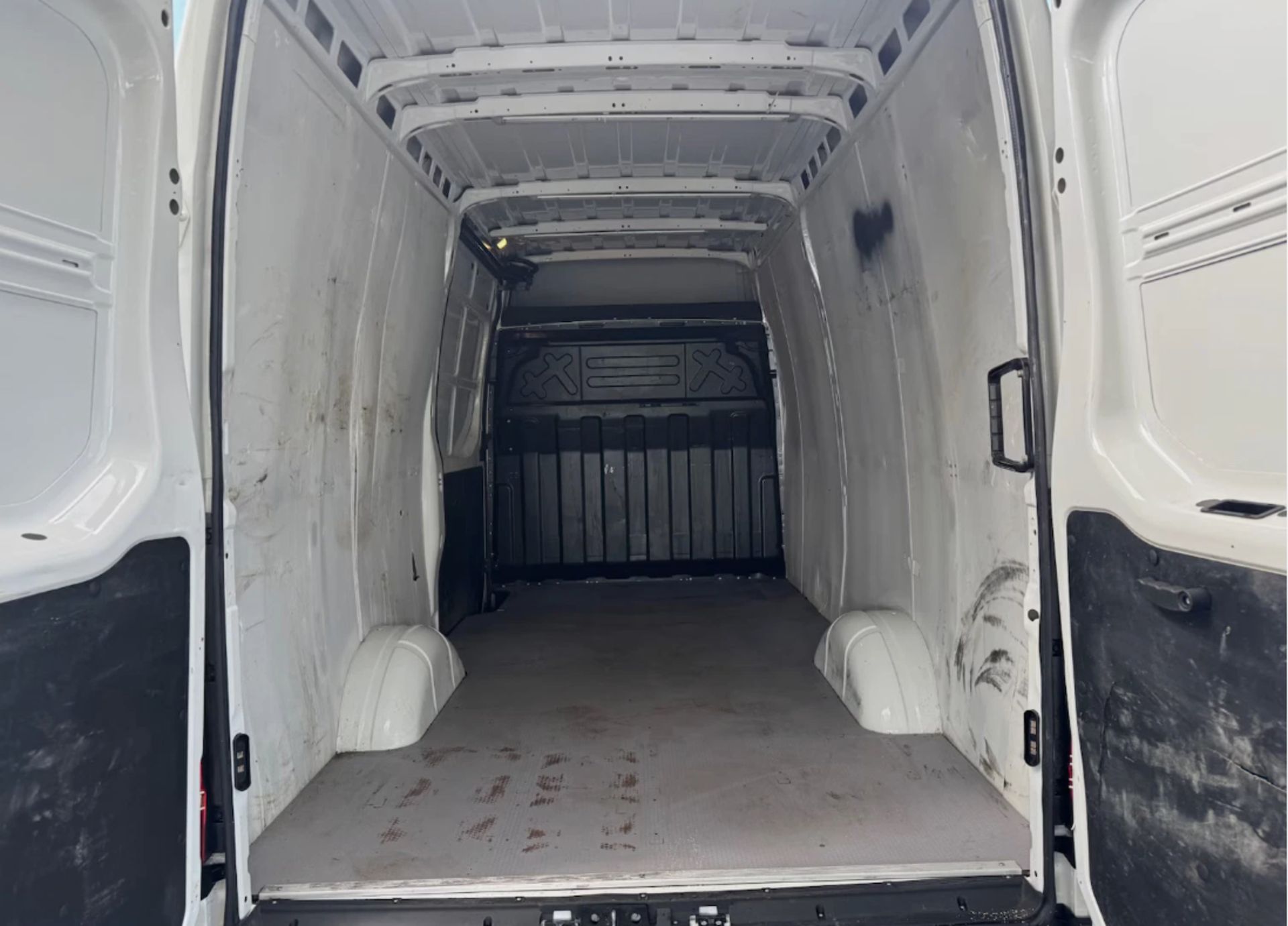 **(ONLY 70K MILEAGE)** 2022 IVECO DAILY 35-140 MWB PANEL VAN DIESEL - Image 14 of 20