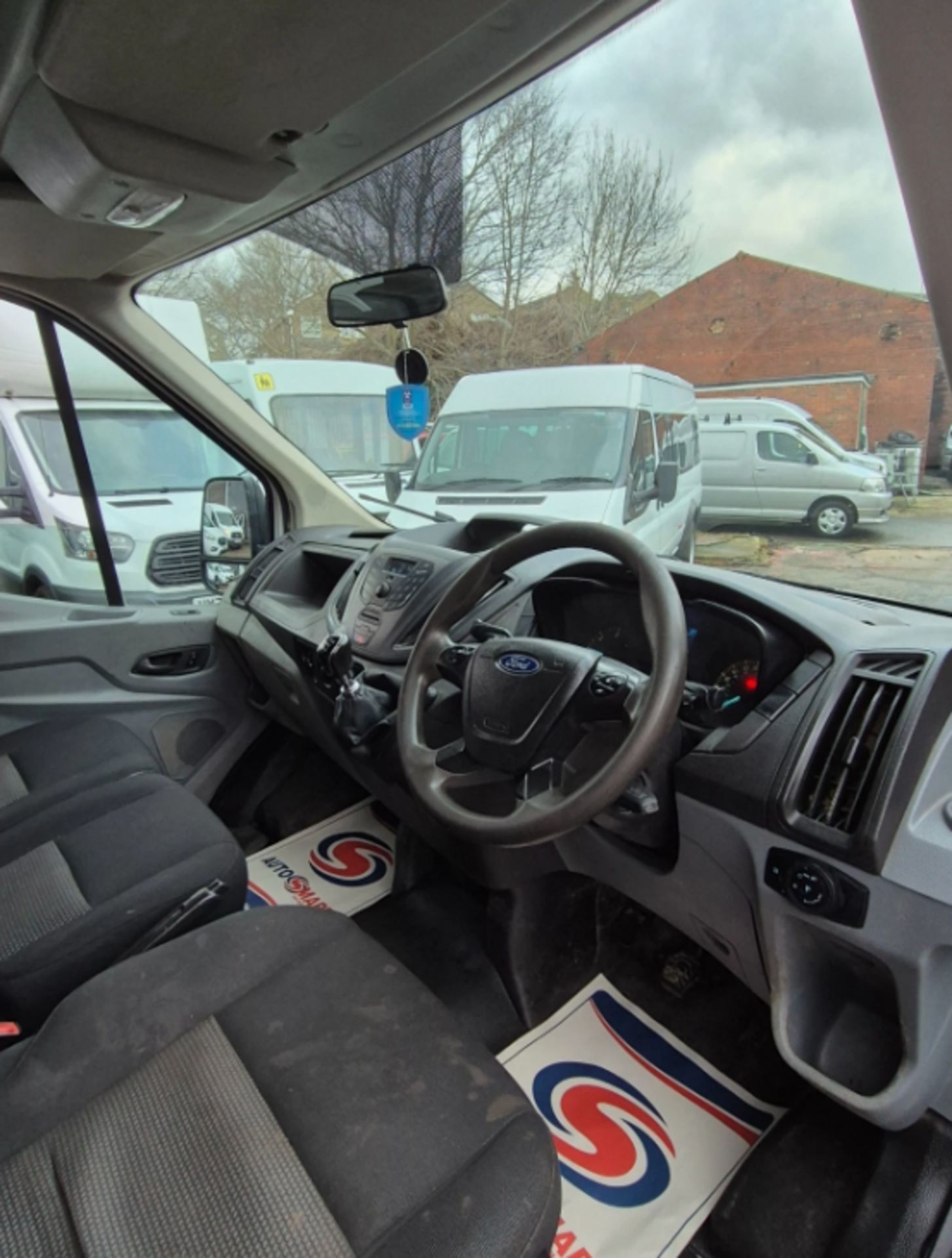 2017 FORD TRANSIT 350 L3H2 1996CC HEAVY OIL MANUAL PANEL VAN >>--NO VAT ON HAMMER--<< - Image 10 of 14