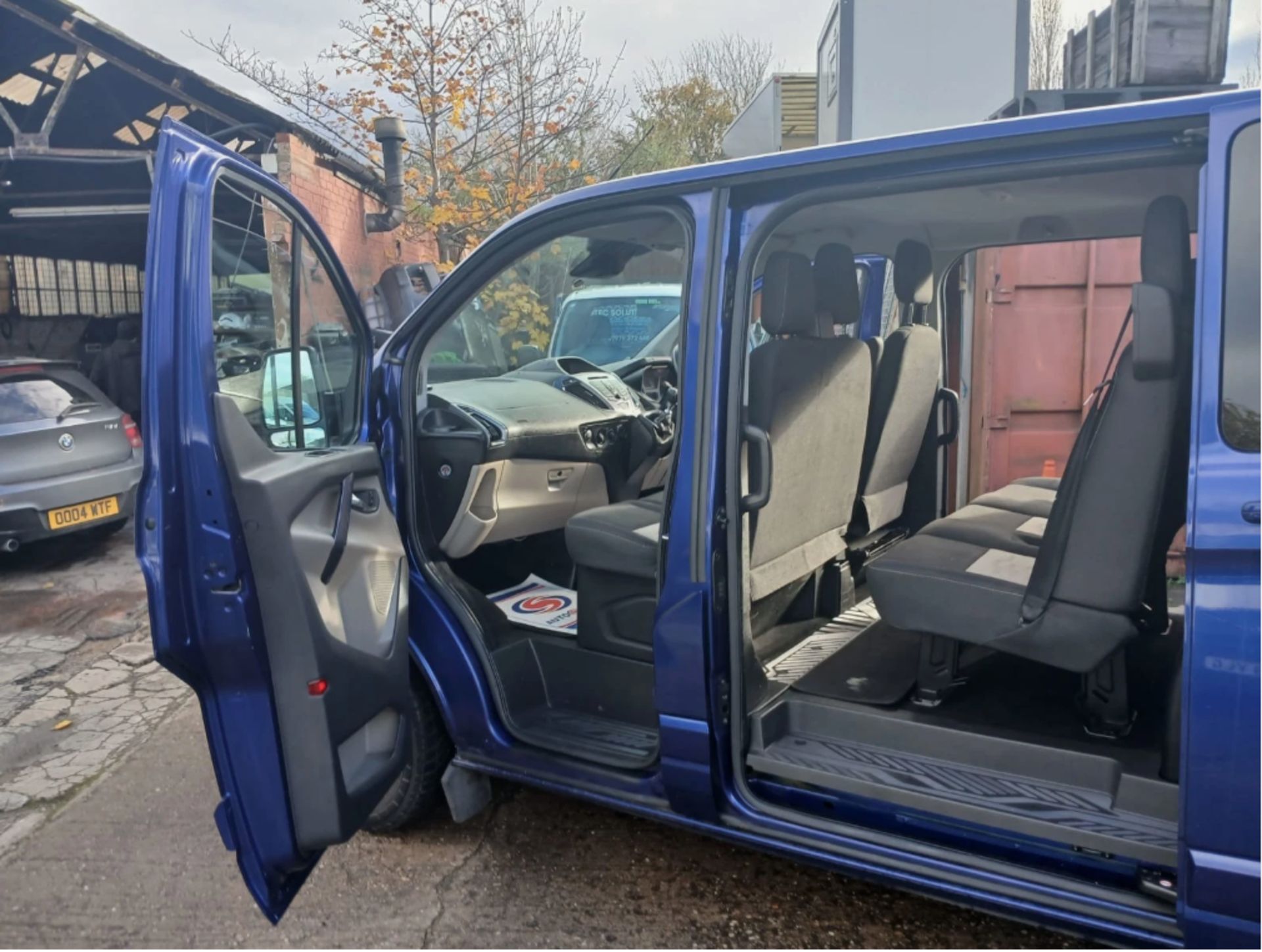 2017 FORD TRANSIT CUSTOM 290 LIMITED LWB CREW VAN (L2 H1) >>--NO VAT ON HAMMER--<< - Image 9 of 15