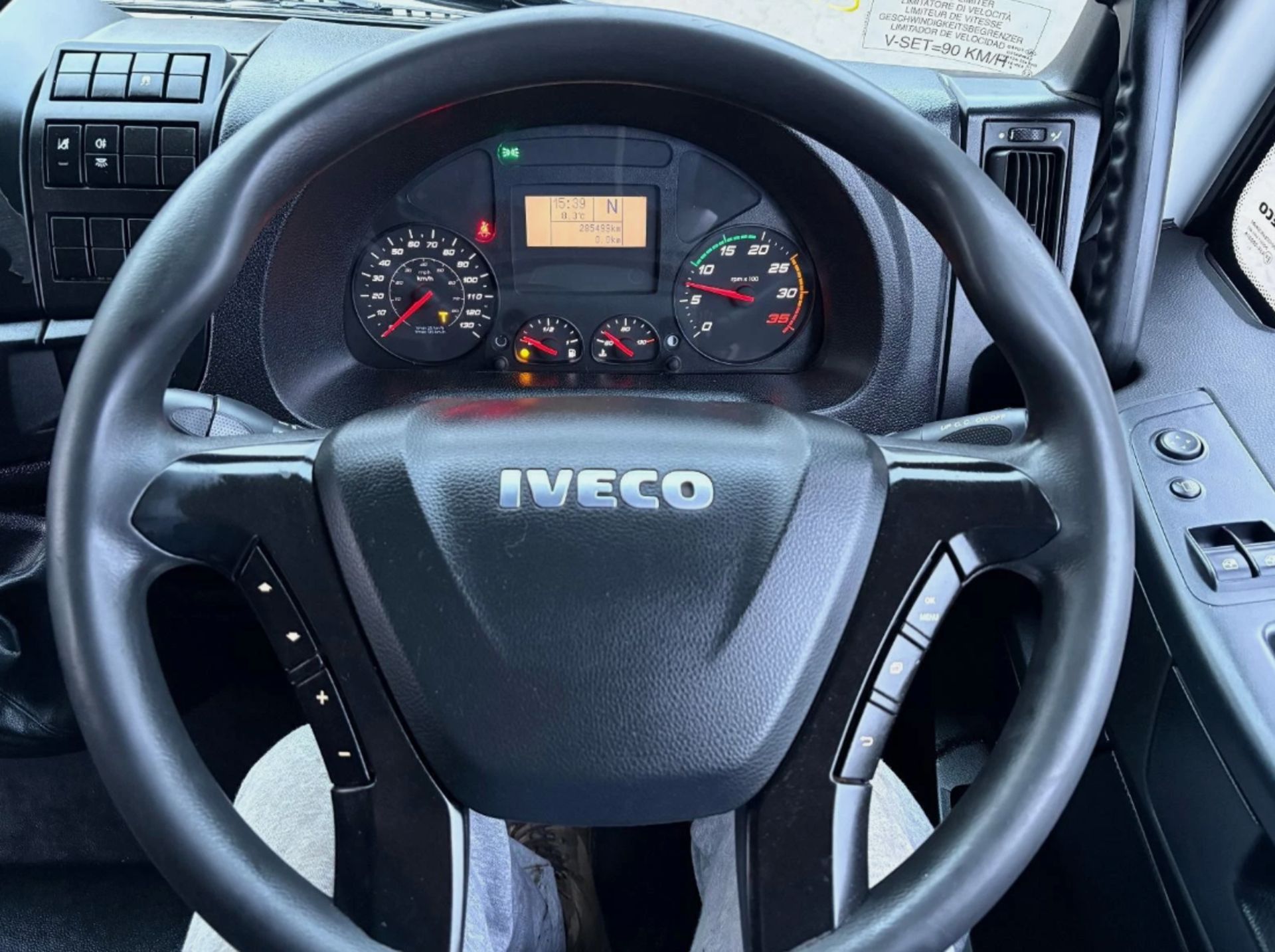 2018 IVECO EUROCARGO 75E16S S-A MANUAL, 7.5T, WHITE - Image 13 of 18