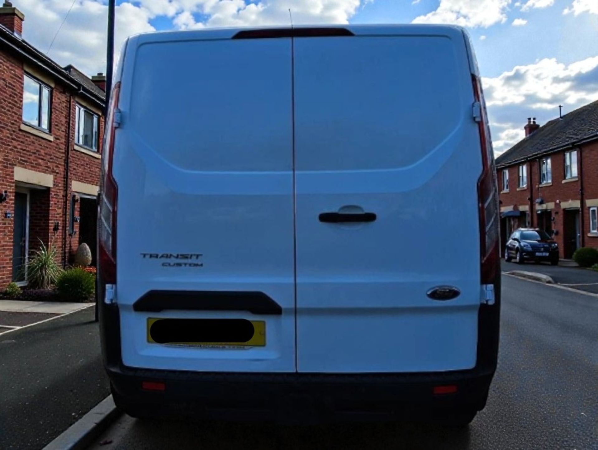 2018 FORD TRANSIT CUSTOM 290 TREND, 1996CC, MANUAL, WHITE, PANEL VAN >>--NO VAT ON HAMMER--<< - Image 8 of 13