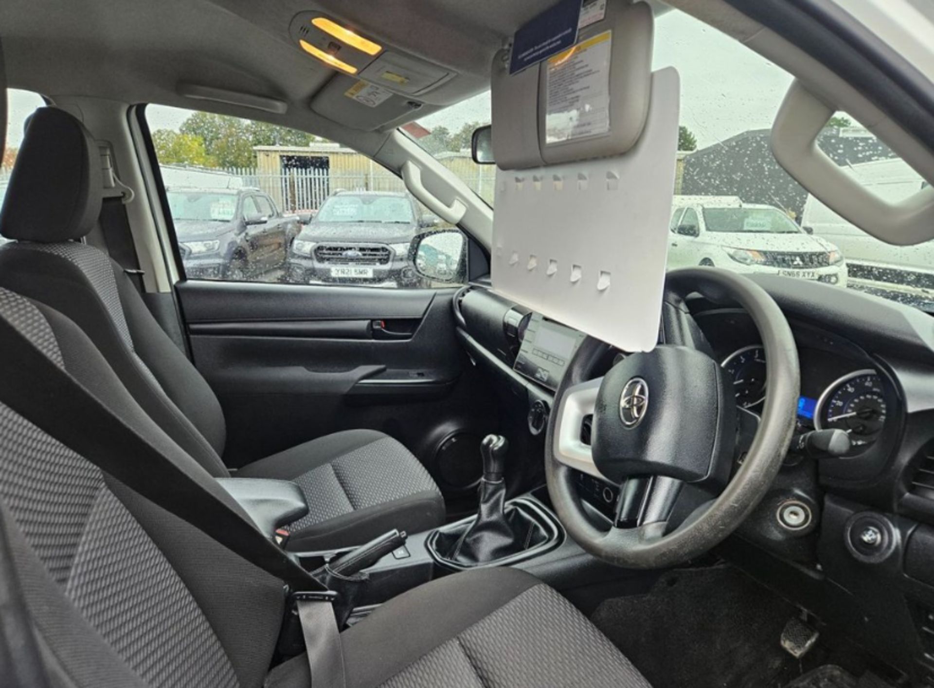 **(ONLY 104K MILEAGE)** 2019 TOYOTA HILUX ACTIVE D-4D 4WD DOUBLE CAB>>--NO VAT ON HAMMER--<< - Image 13 of 13