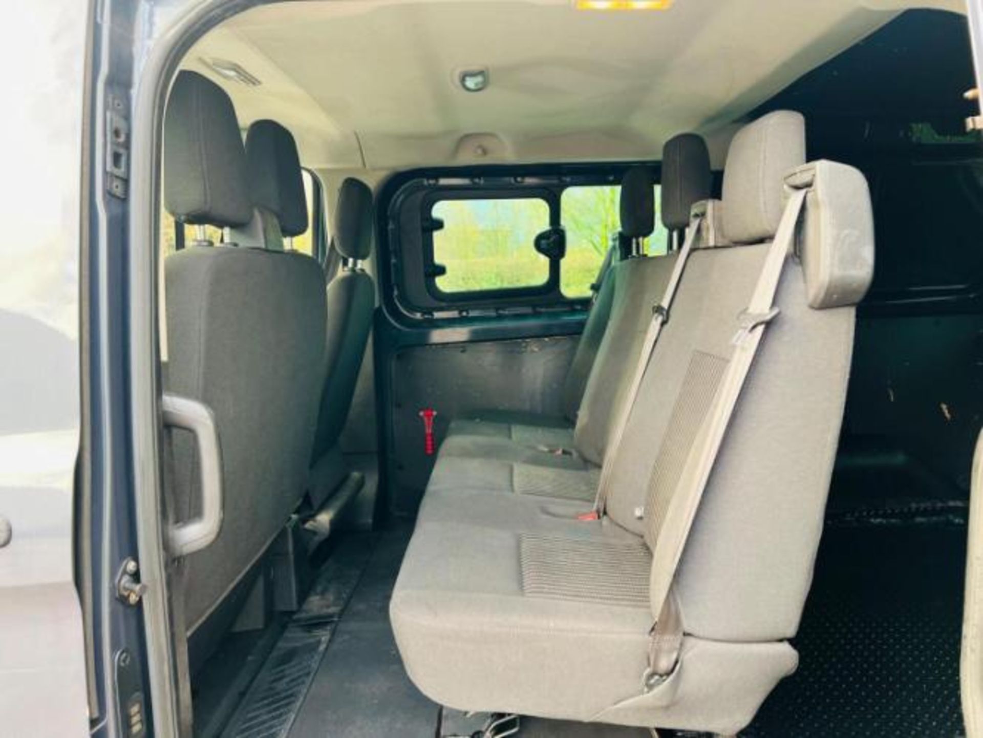 2013 FORD TRANSIT CUSTOM 2.2 TDCI 310 TREND L2 H1 5DR >>--NO VAT ON HAMMER--<< - Image 14 of 35