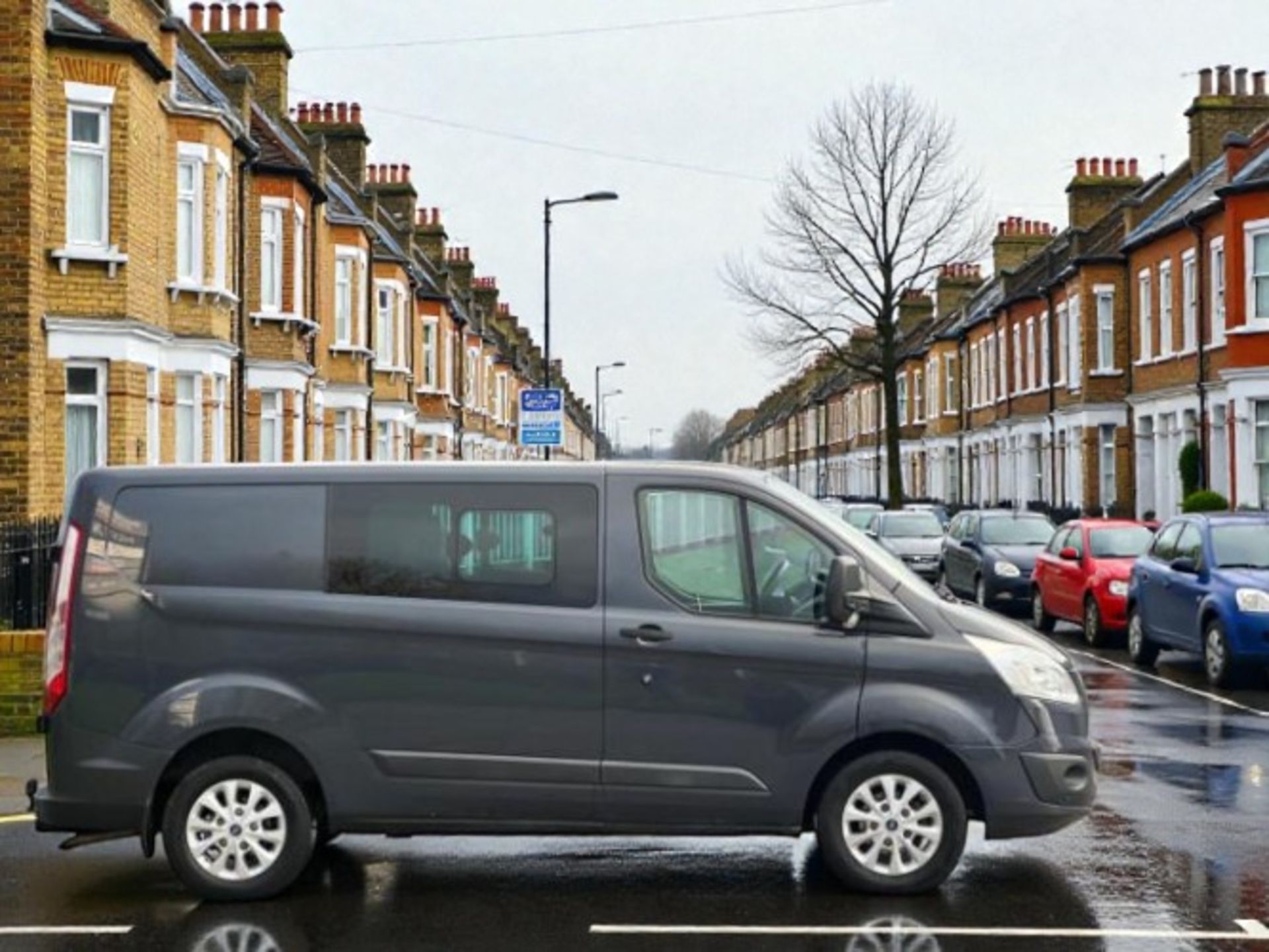 2013 FORD TRANSIT CUSTOM 2.2 TDCI 310 TREND L2 H1 5DR >>--NO VAT ON HAMMER--<< - Image 5 of 35