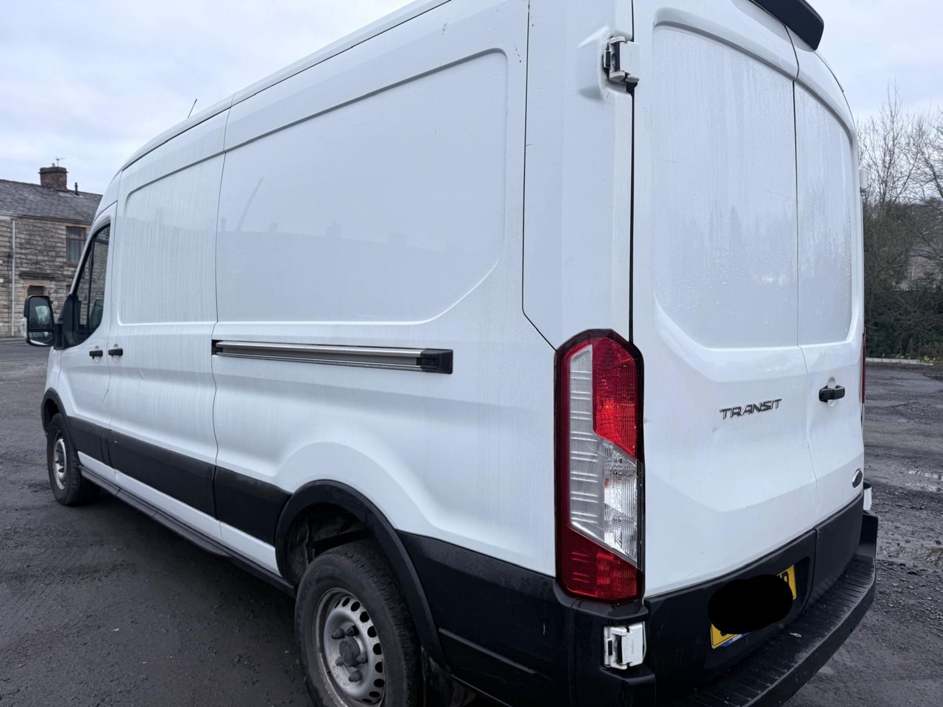 **(ONLY 111K MILEAGE)** 2020 (70) FORD TRANSIT 350 LEADER ECOBLUE L3 H2 RWD – 2.0 DIESEL - Image 7 of 8
