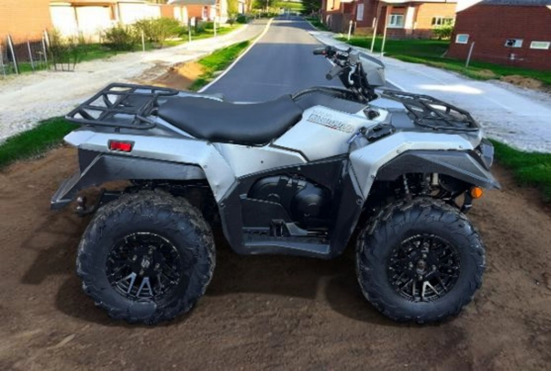 SUZUKI KING QUAD 500 AXI 2022 MODEL IN SILVER CLEAN - Image 5 of 9