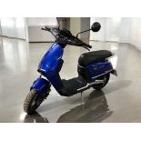 BLUE BRAND NEW 2025 ROAD LEGAL VMOTO CUX PRO ELECTRIC MOPED (50CC EQUIVALENT)