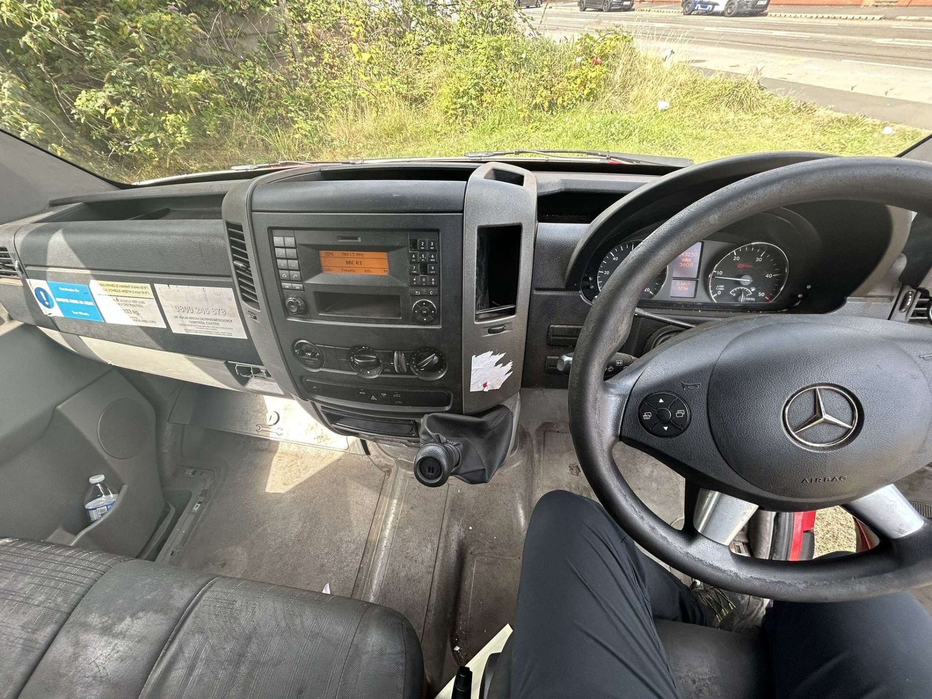 2015 MERCEDES-BENZ SPRINTER 310 CDI – 240,000 MILES –MANUAL / PANEL VAN >>--NO VAT ON HAMMER--<< - Image 6 of 9