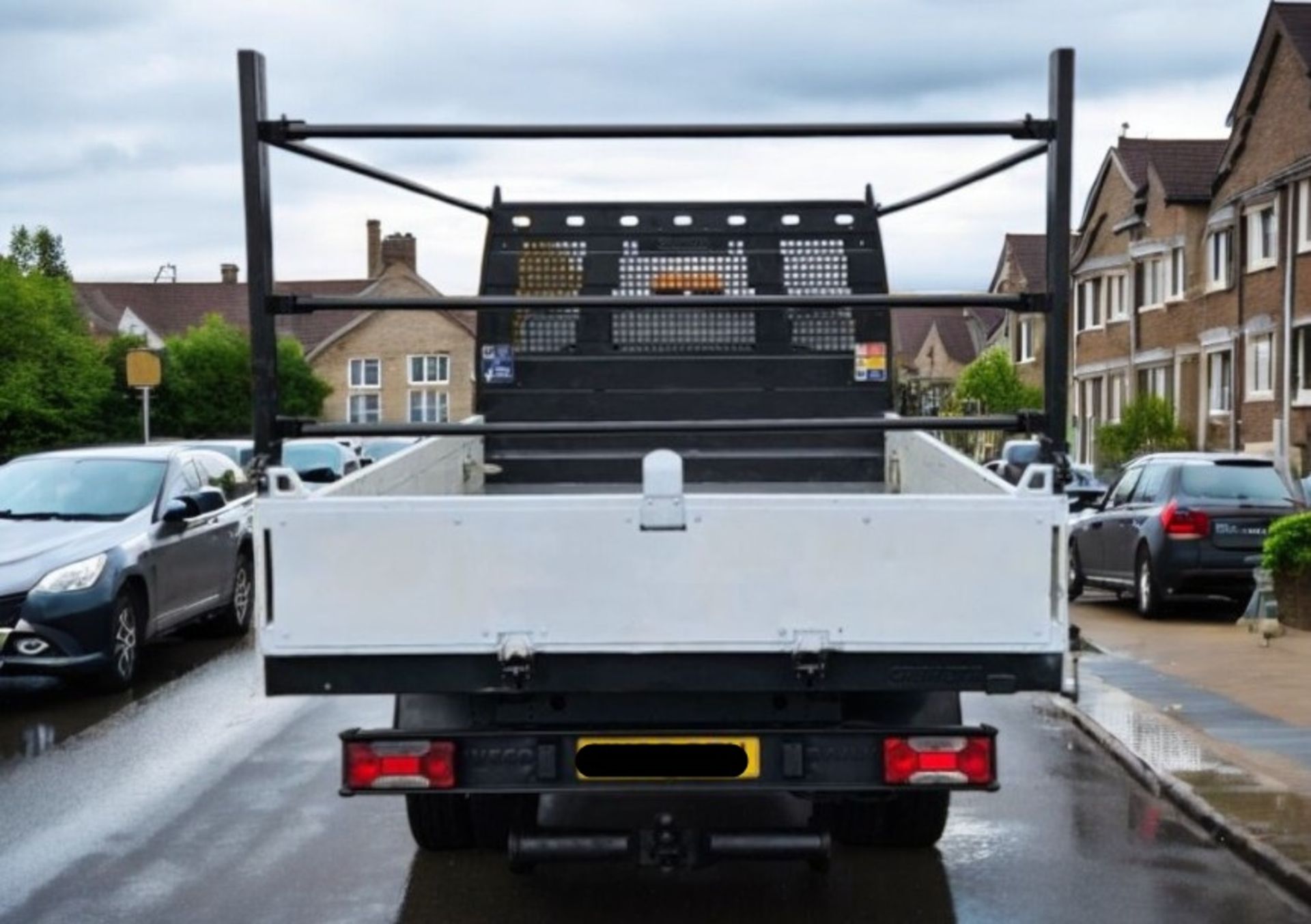 **(ONLY 87K MILEAGE)** 2016 IVECO DAILY 35C13 – CREW CAB TIPPER - Image 8 of 13