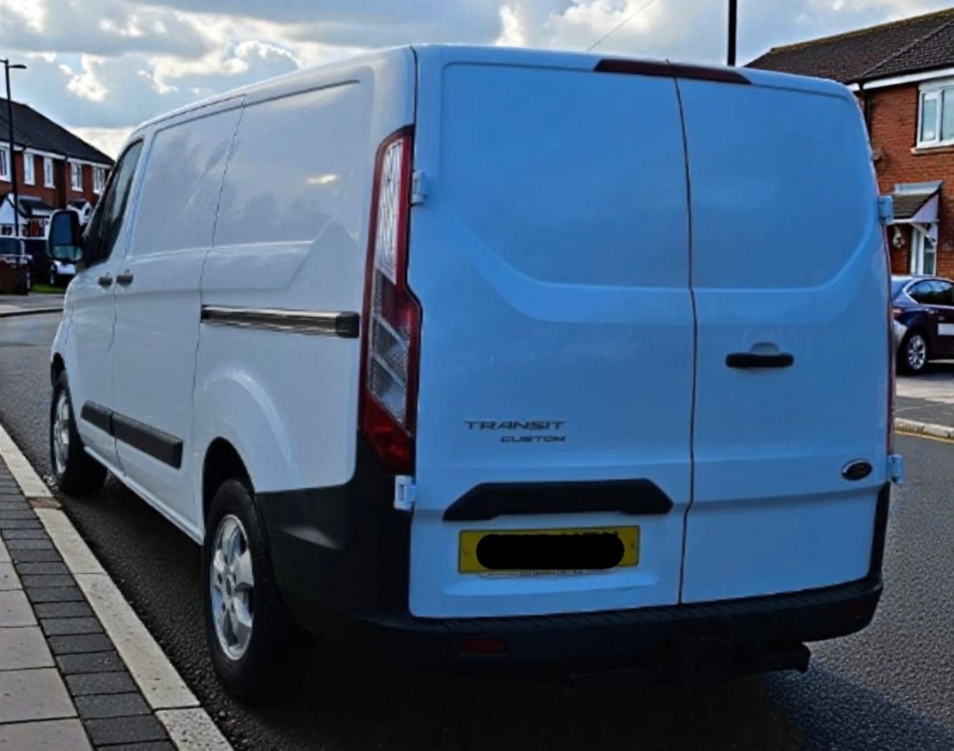 2018 FORD TRANSIT CUSTOM 290 TREND, 1996CC, MANUAL, WHITE, PANEL VAN >>--NO VAT ON HAMMER--<< - Image 7 of 13