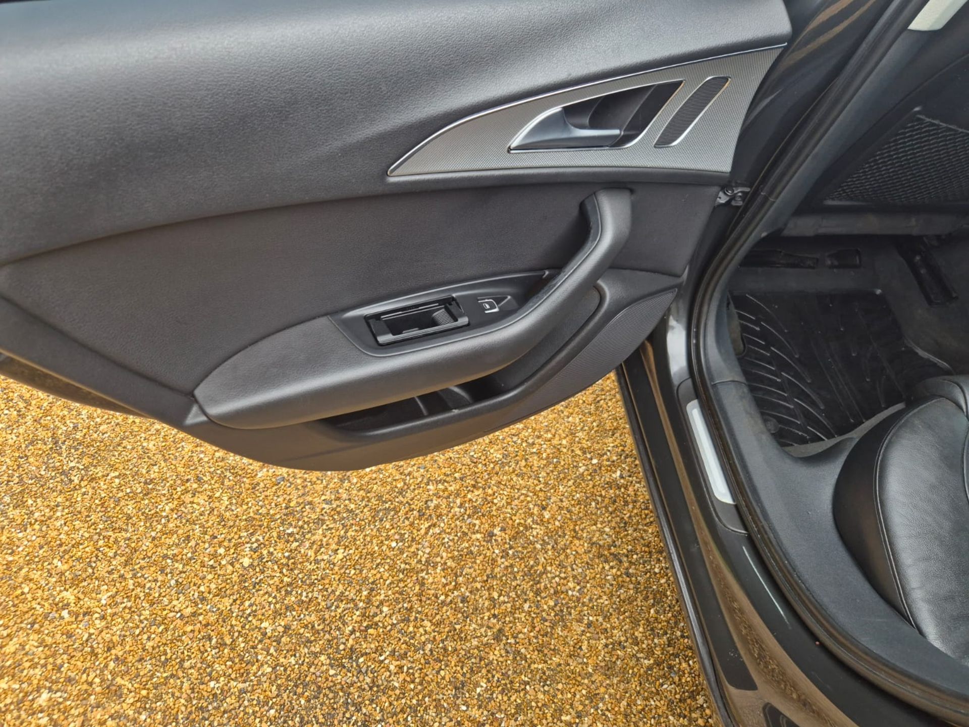 2013 AUDI A6 SE TDI SALOON DIESEL MANUAL GREY - S LINE SPEC 1968CC - Image 12 of 22