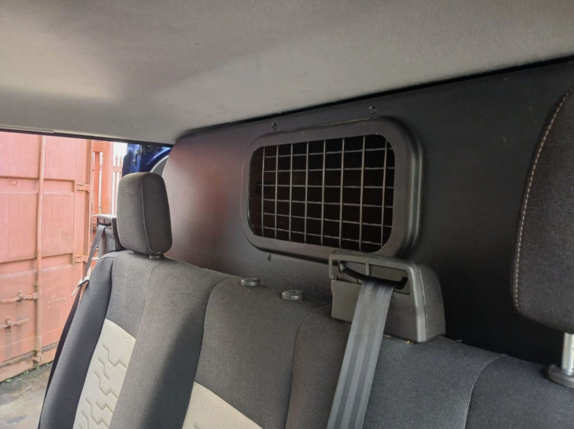 2017 FORD TRANSIT CUSTOM 290 LIMITED LWB CREW VAN (L2 H1) >>--NO VAT ON HAMMER--<< - Image 13 of 15
