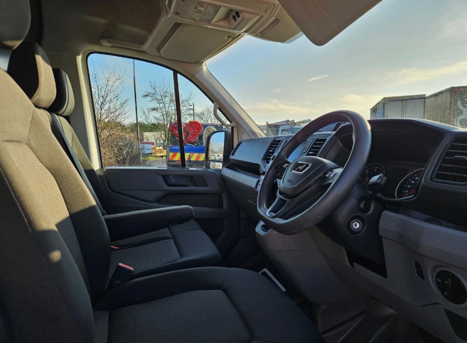 2020 MAN TGE 5.180 TWIN WHEEL AUTOMATIC MWB - Image 12 of 13