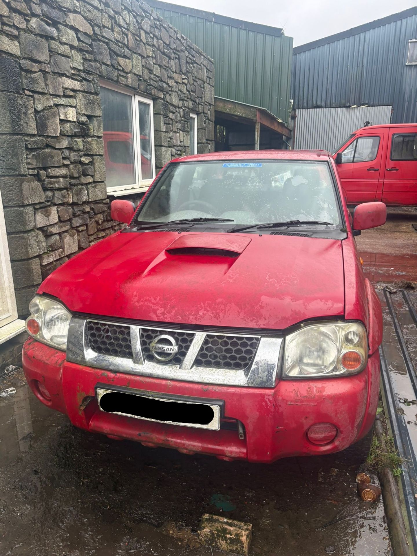 **(ONLY 49K MILEAGE)** 2005 NISSAN NAVARA D22 4X4, ONE OWNER >>--NO VAT ON HAMMER--<< - Image 2 of 5