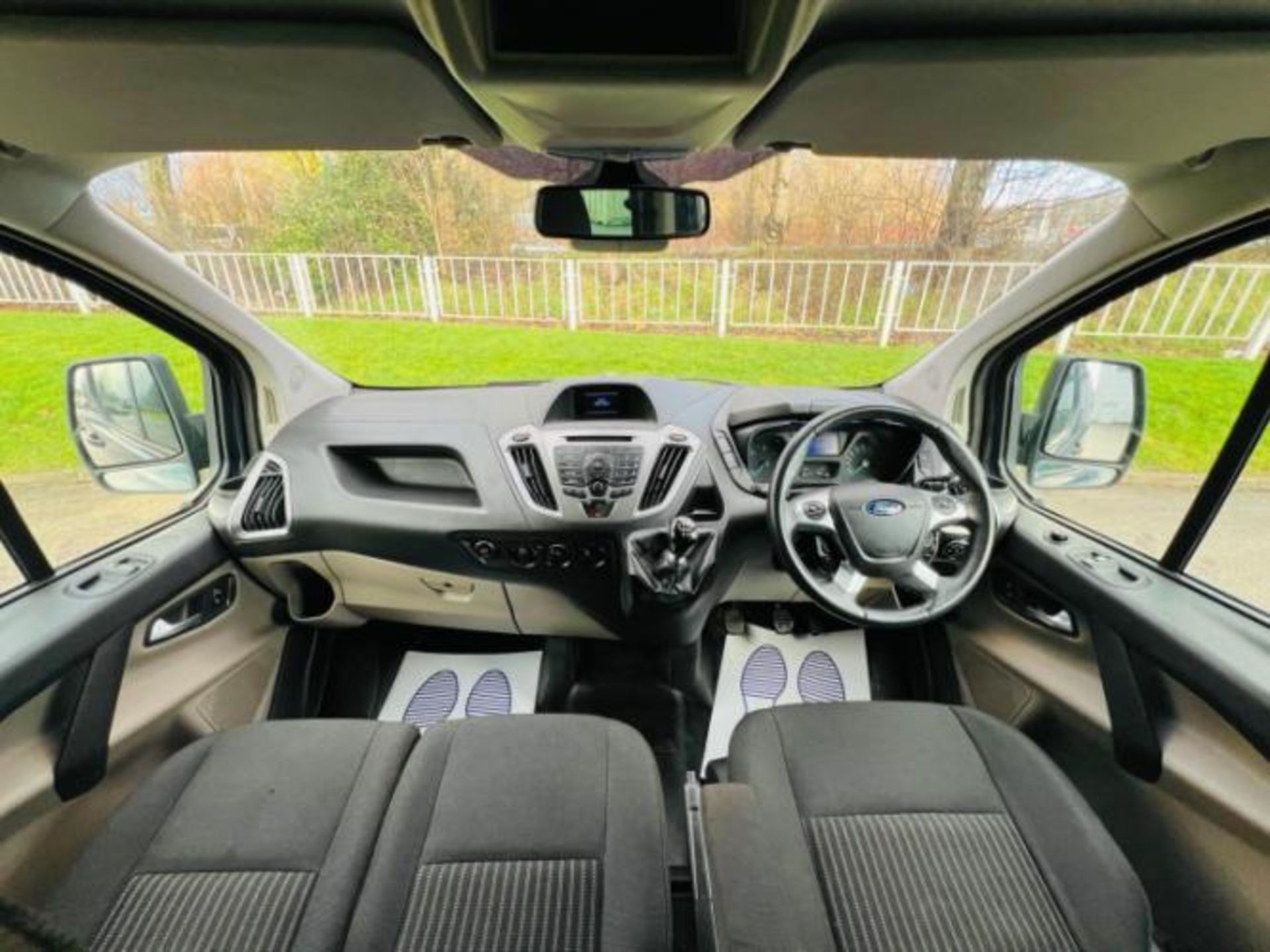 2013 FORD TRANSIT CUSTOM 2.2 TDCI 310 TREND L2 H1 5DR >>--NO VAT ON HAMMER--<< - Image 22 of 35